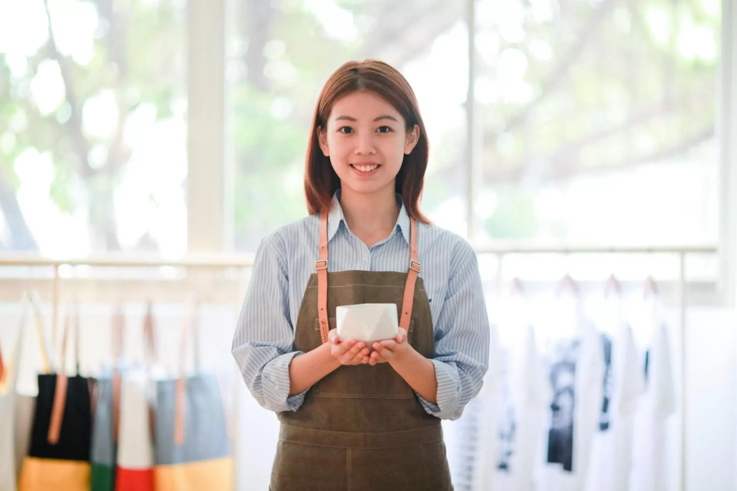 Other, Staff in Bee House - Taipei Station Branch