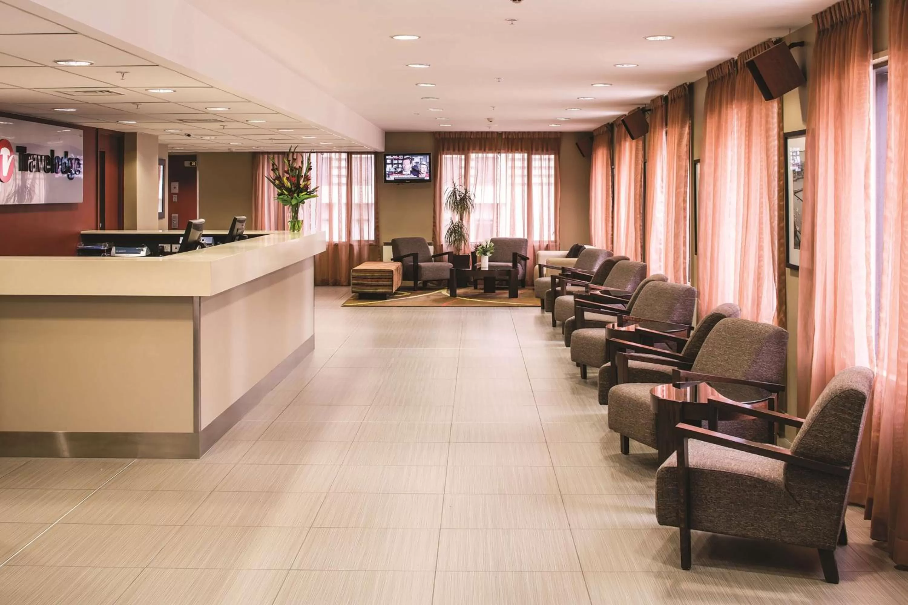 Lobby or reception in Travelodge Hotel Wellington