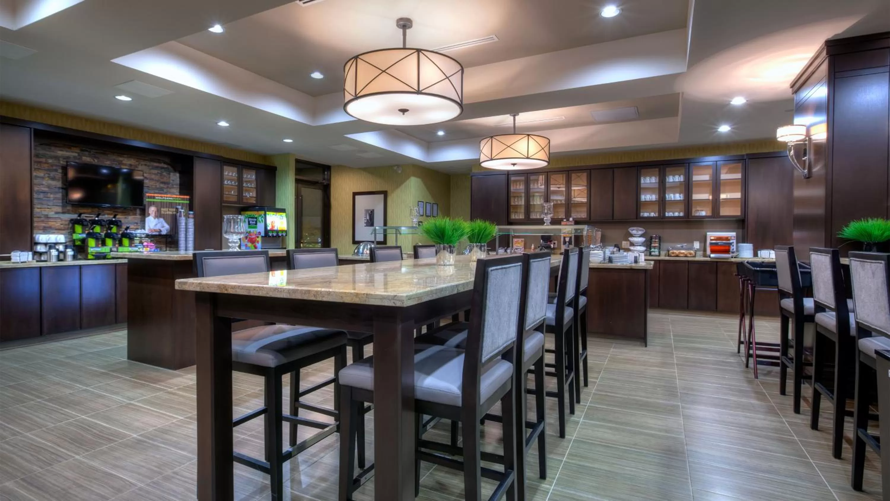 Restaurant/places to eat in Staybridge Suites Hamilton - Downtown by IHG