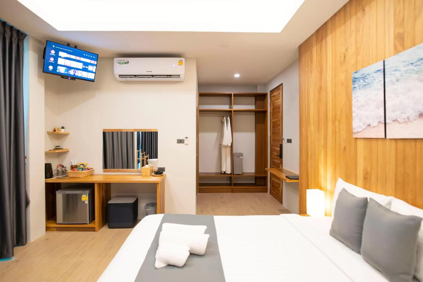 Bed in Ao Luek Panoramic Pool-SHA Plus