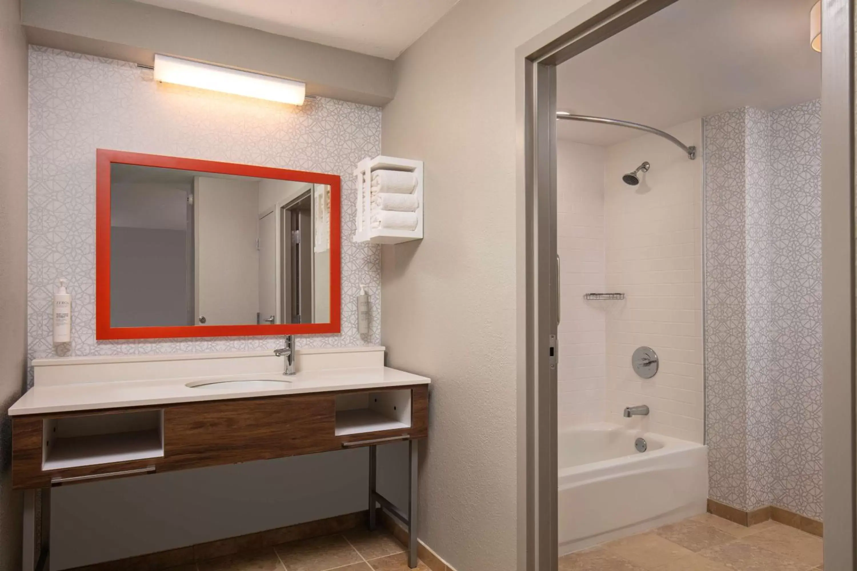 Bathroom in Hampton Inn & Suites El Paso-Airport