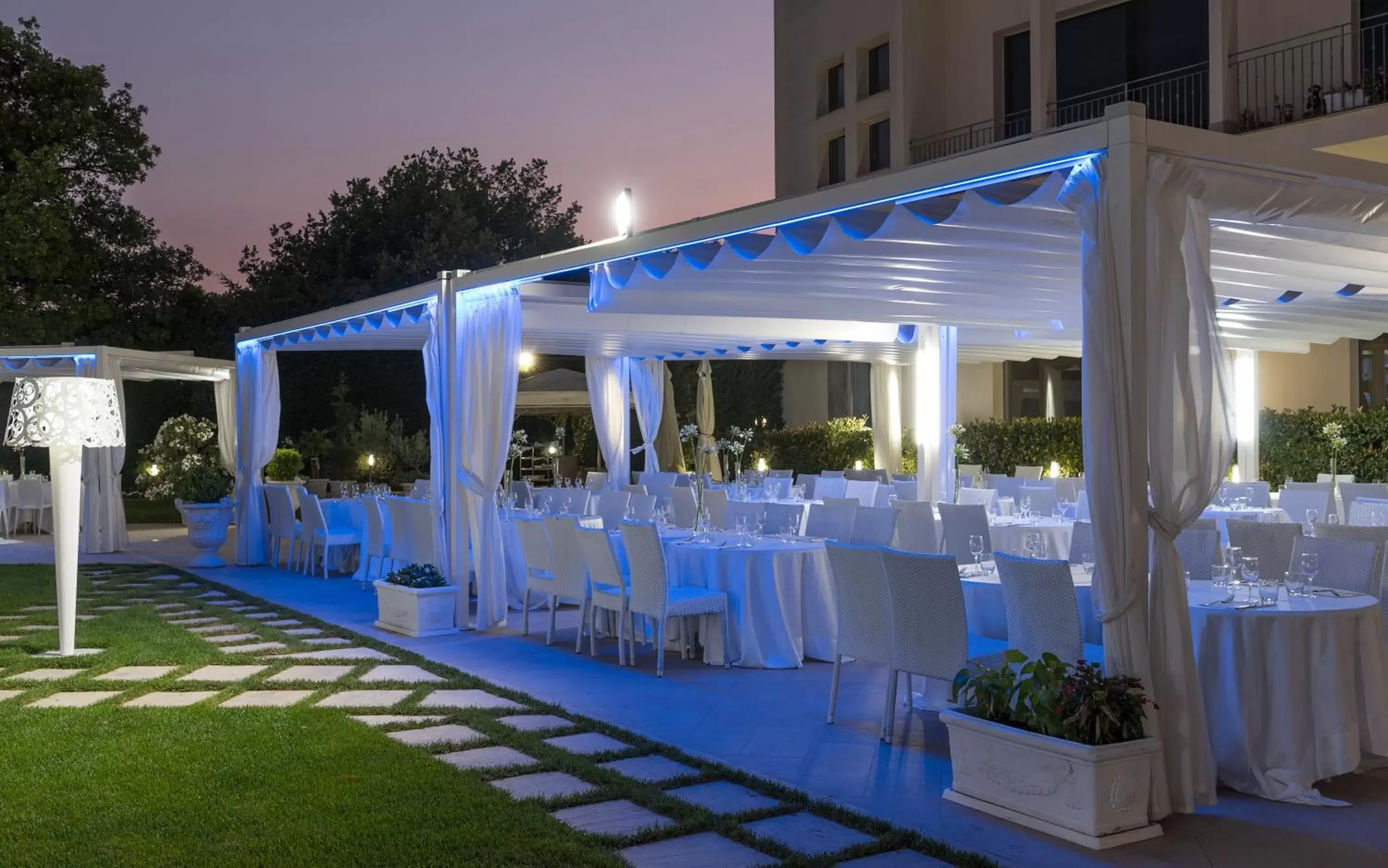 Property building, Banquet Facilities in Grand Hotel Biffy