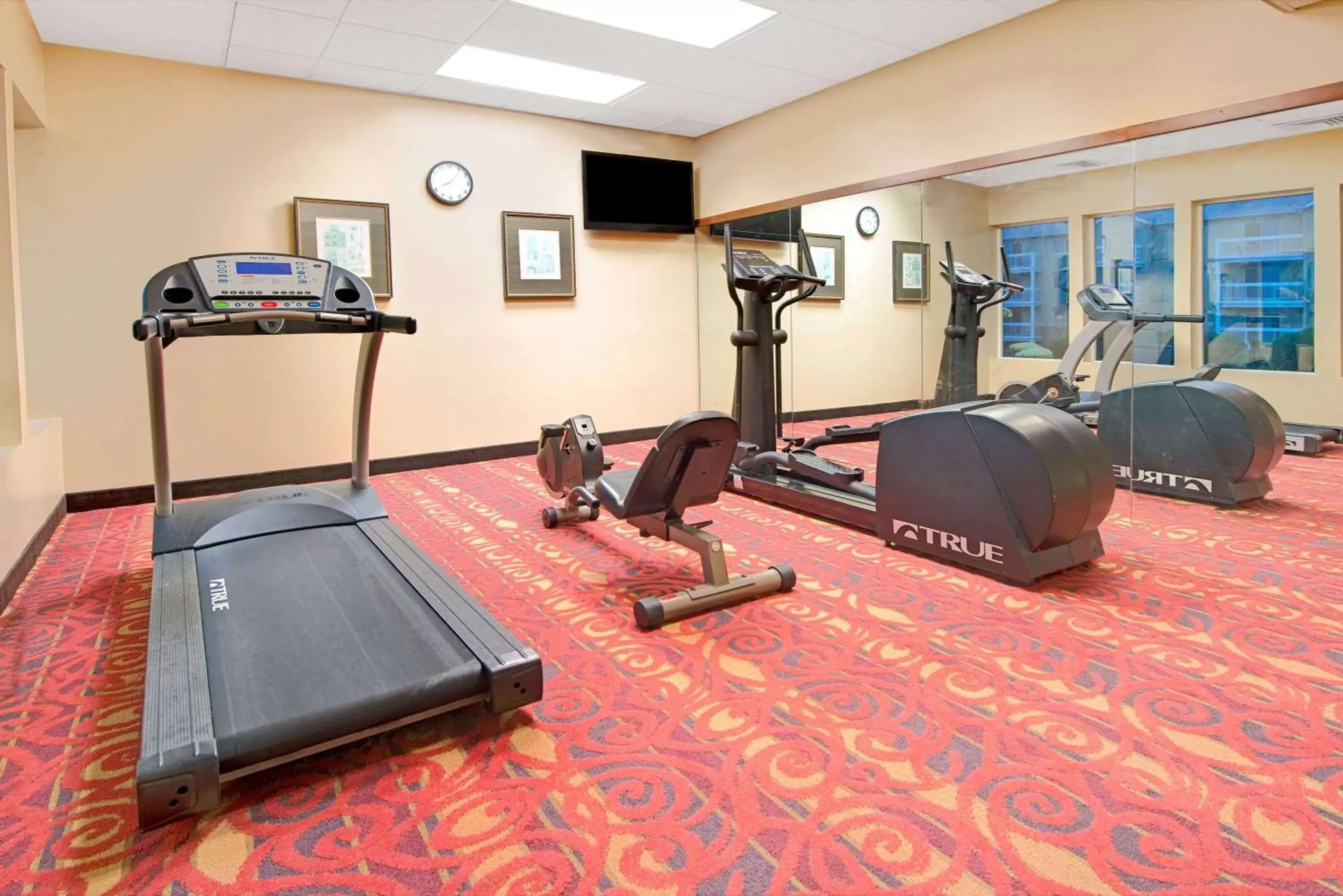 Fitness centre/facilities, Fitness Center/Facilities in Days Inn by Wyndham St. Louis/Westport MO