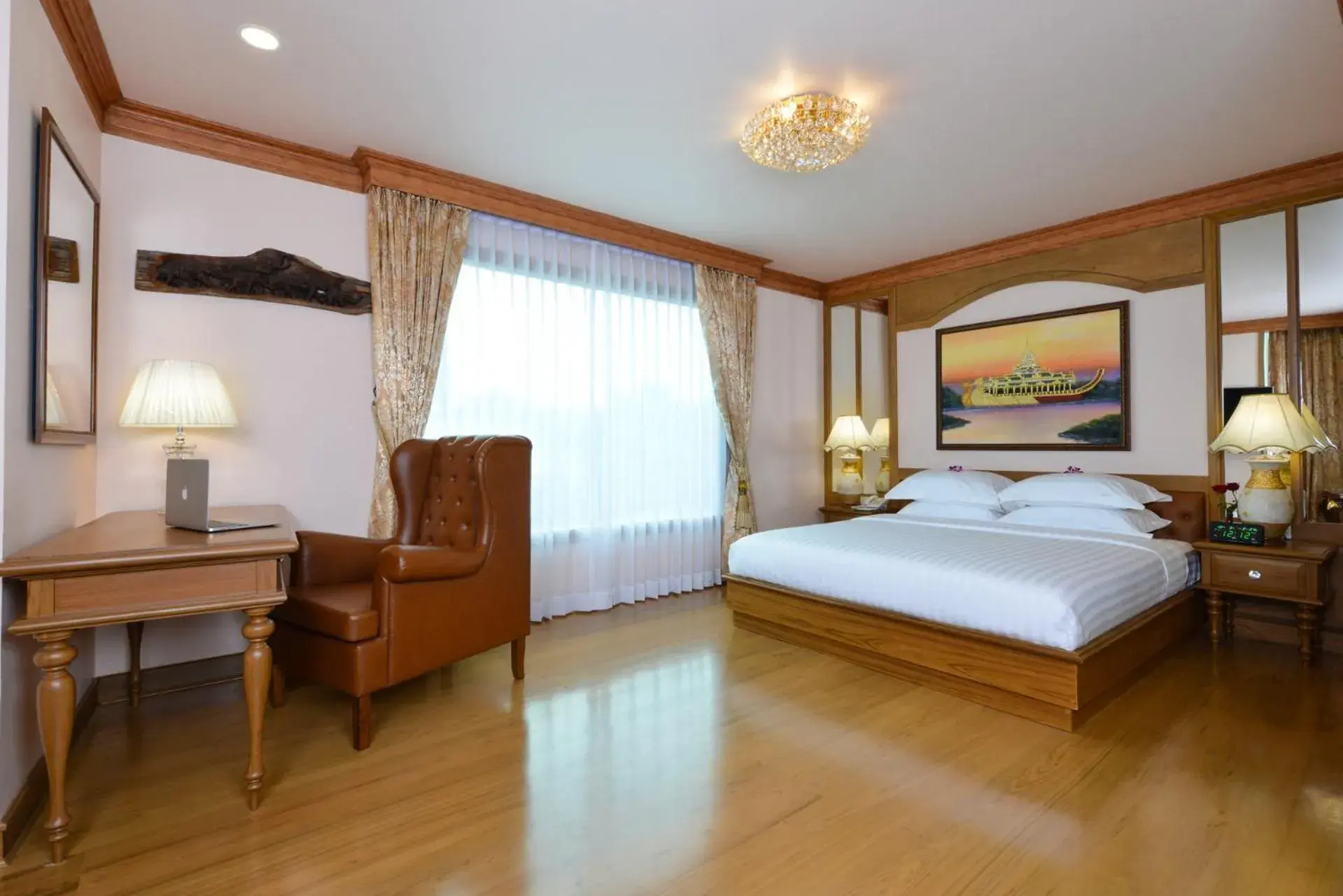 Photo of the whole room in Peak Nimman Prestige Hotel