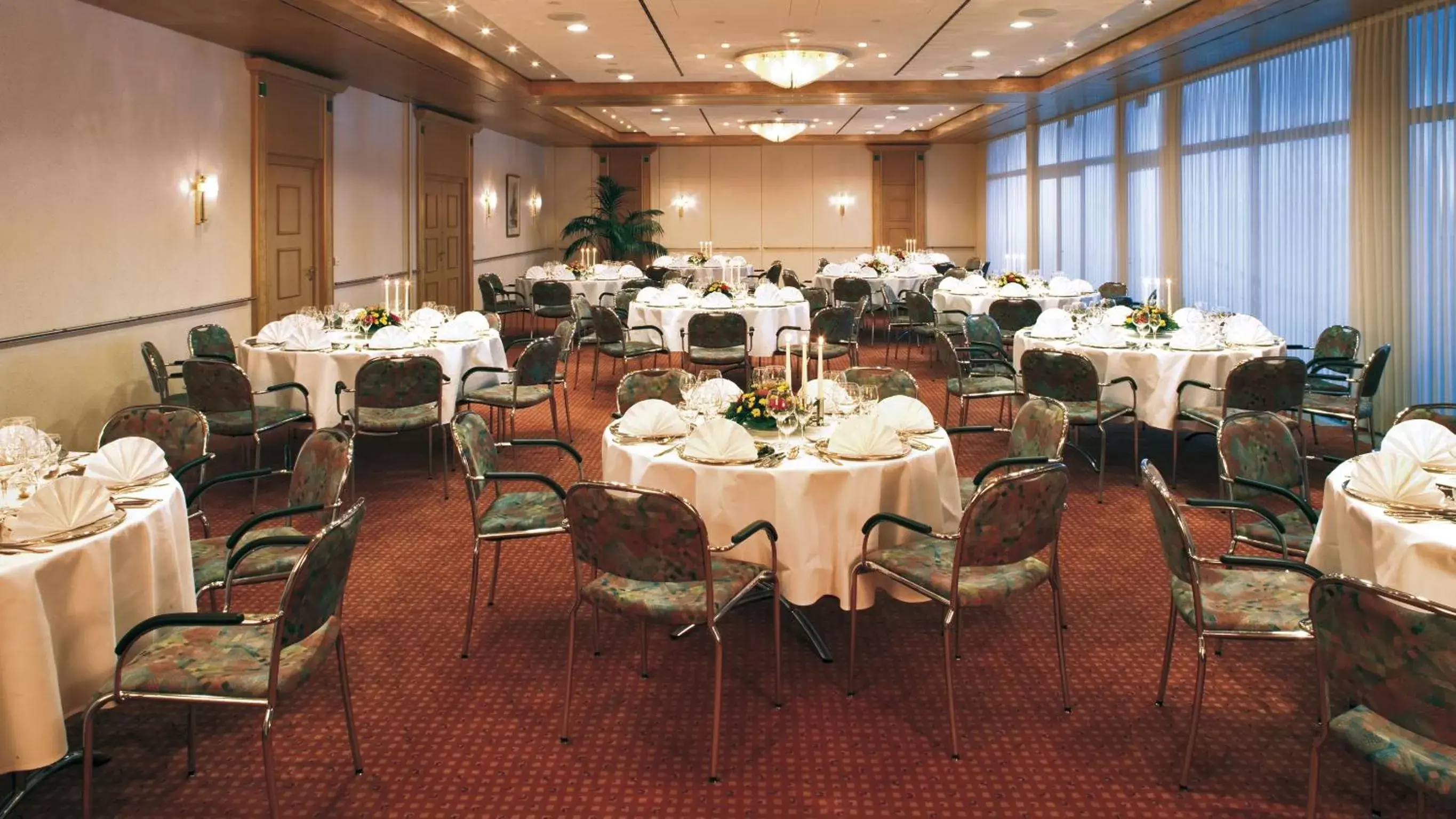 Banquet/Function facilities, Restaurant/Places to Eat in Hotel Zum Schiff