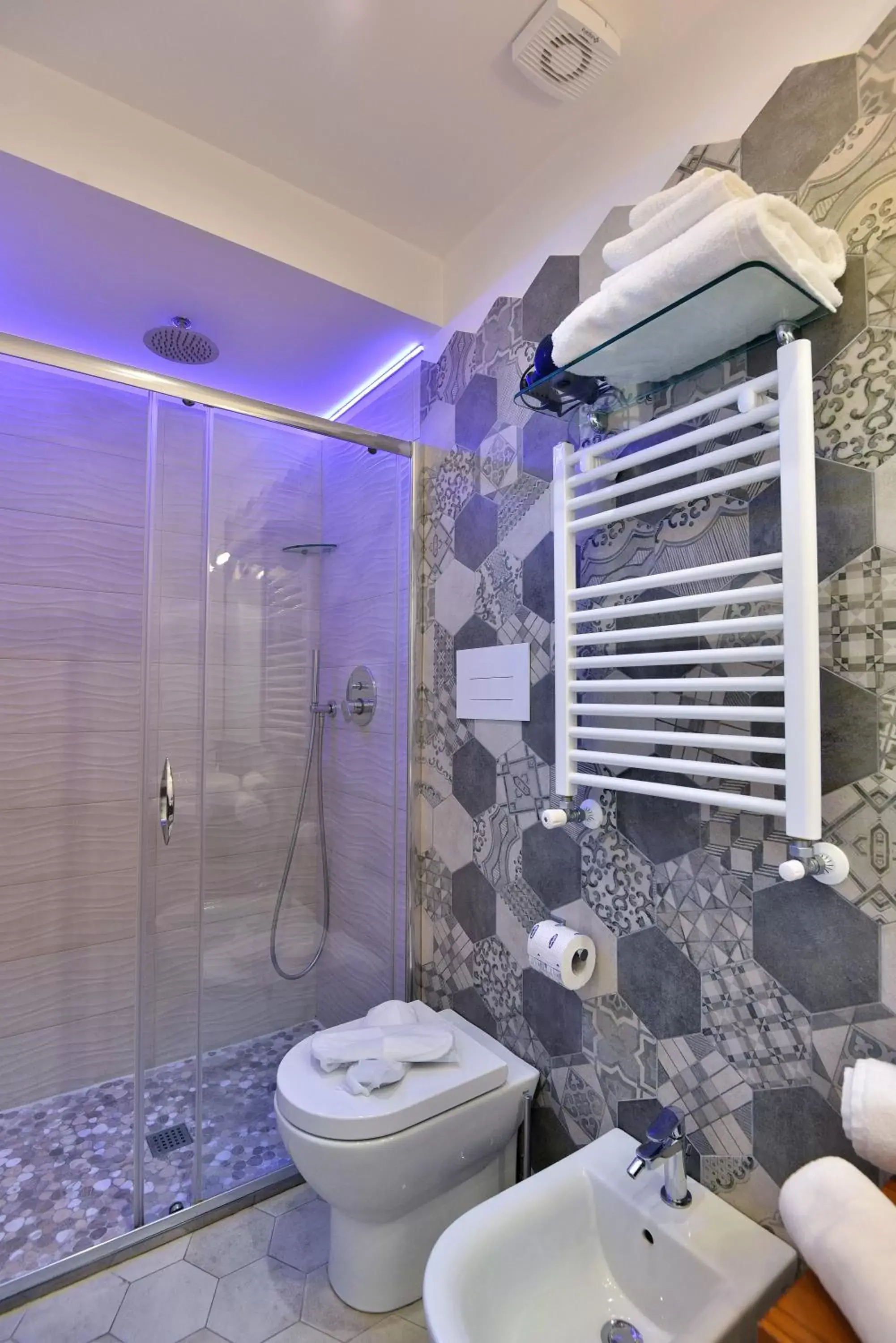 Shower, Bathroom in Residenza Borbonica