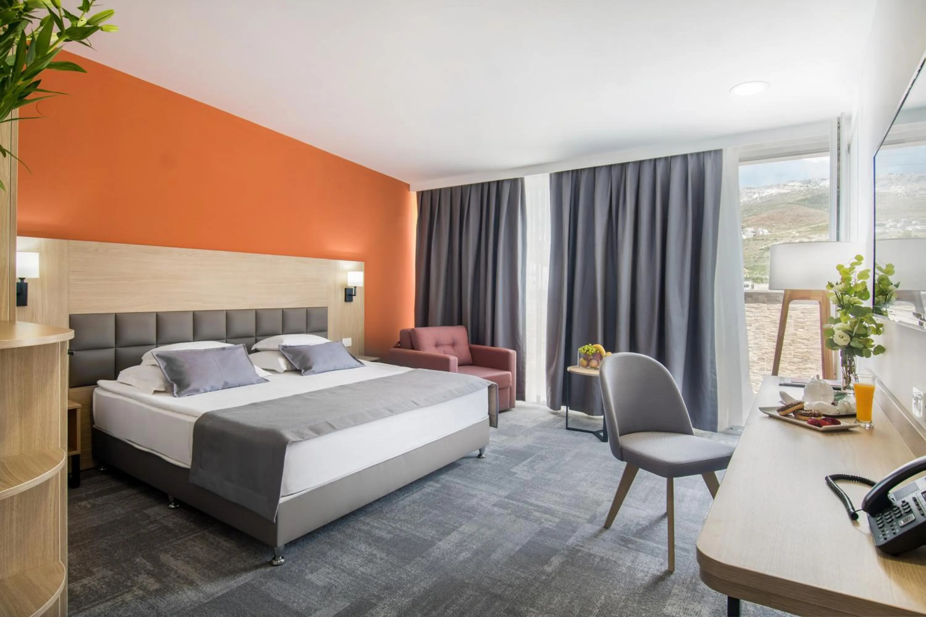 Photo of the whole room, Bed in Hotel Split Inn by President