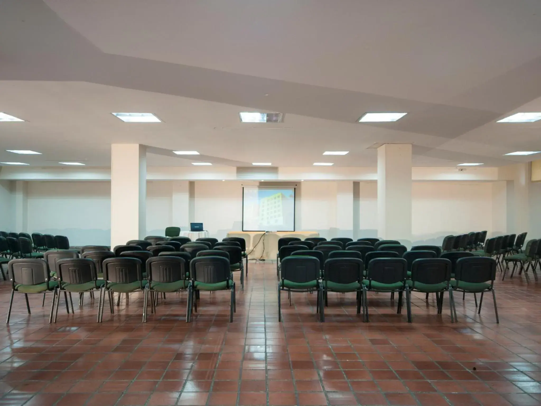 Business facilities in Armenia Hotel