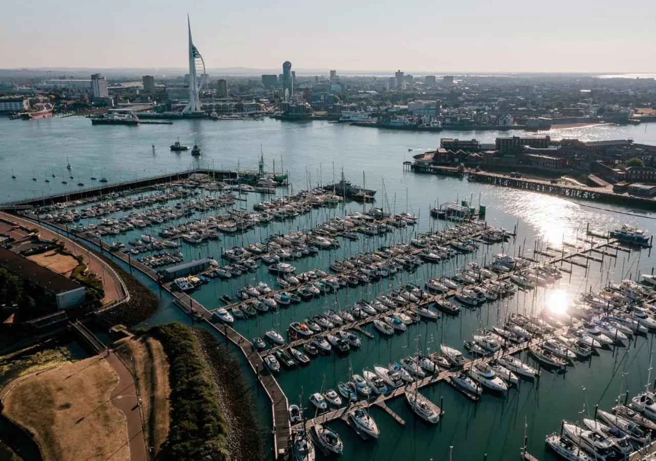 Property building, Bird's-eye View in Rooms at Haslar Marina