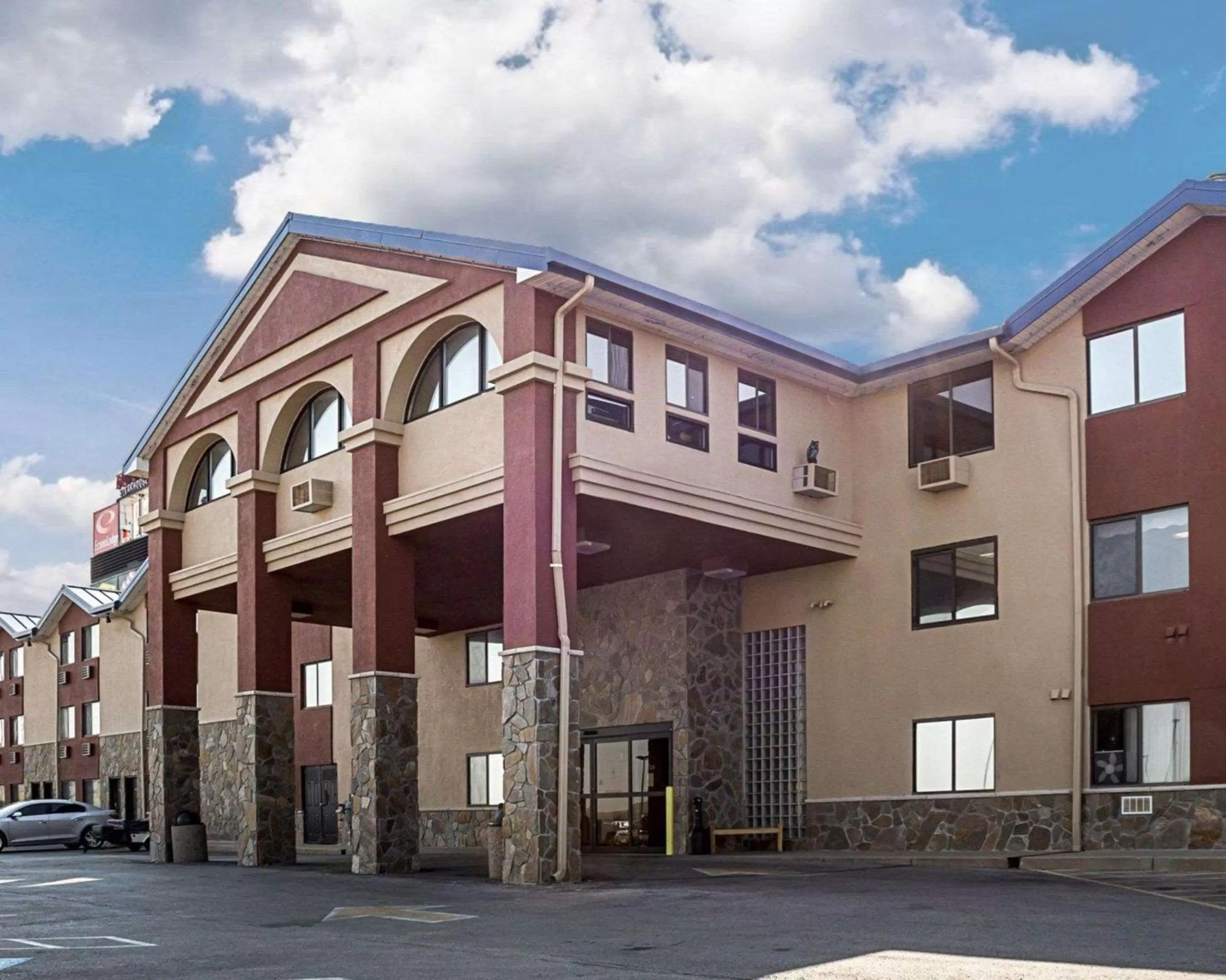 Property building in Econo Lodge Black Hills