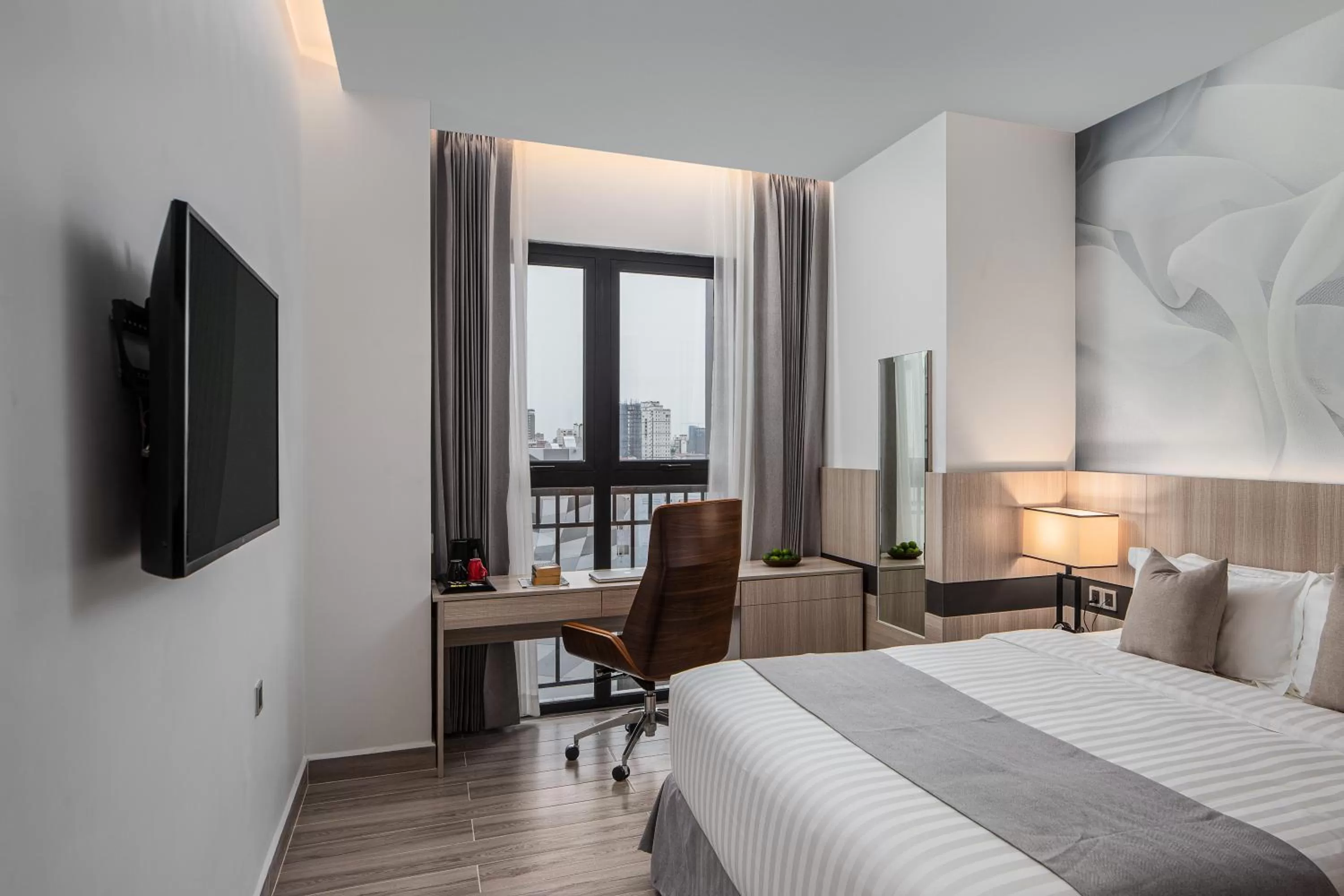 Shower, Bed in Sensory Park Urban Hotel