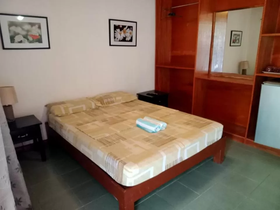 Bed in Marina Village