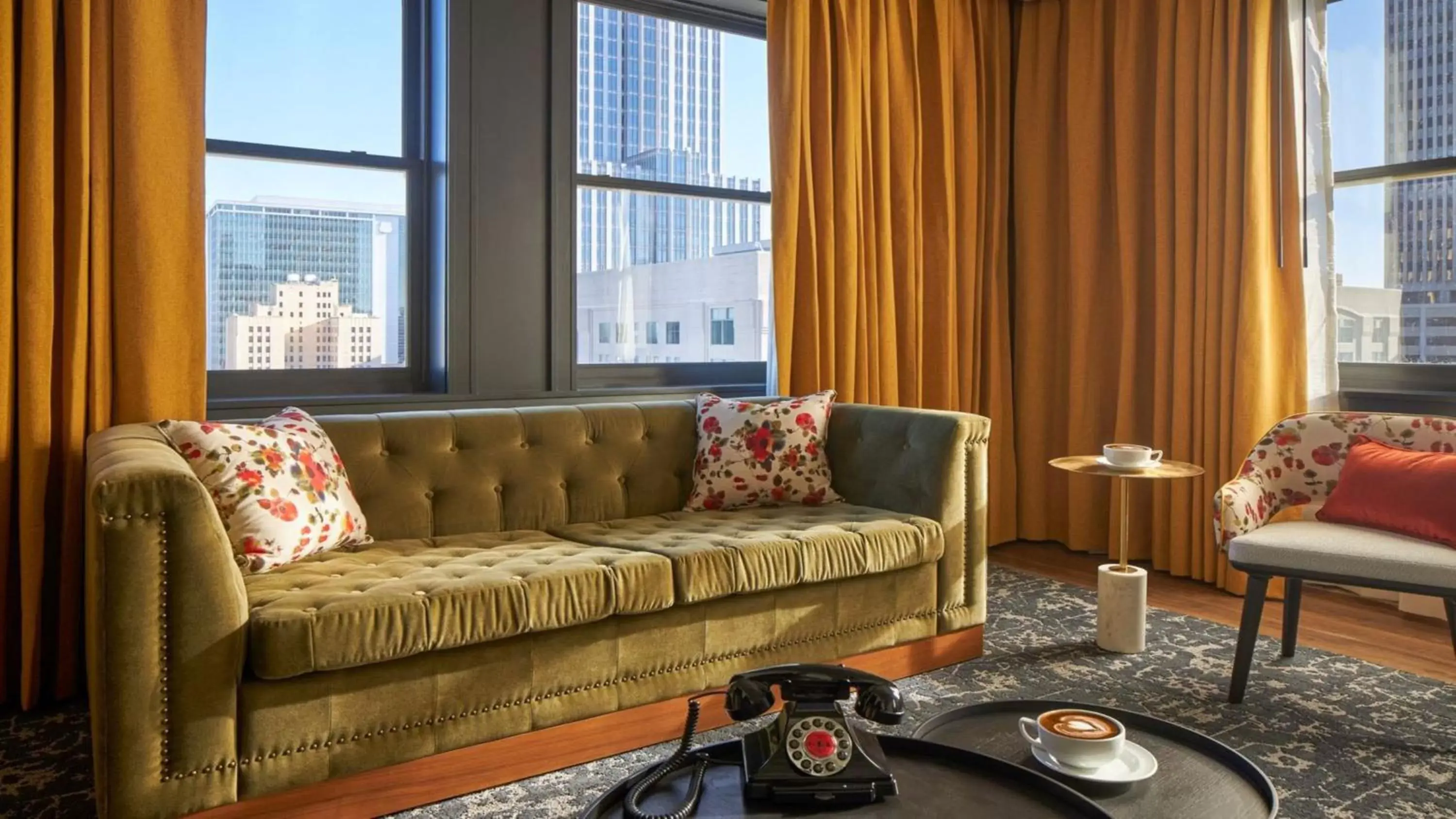 Photo of the whole room, Seating Area in Hotel Indigo - Omaha Downtown, an IHG Hotel