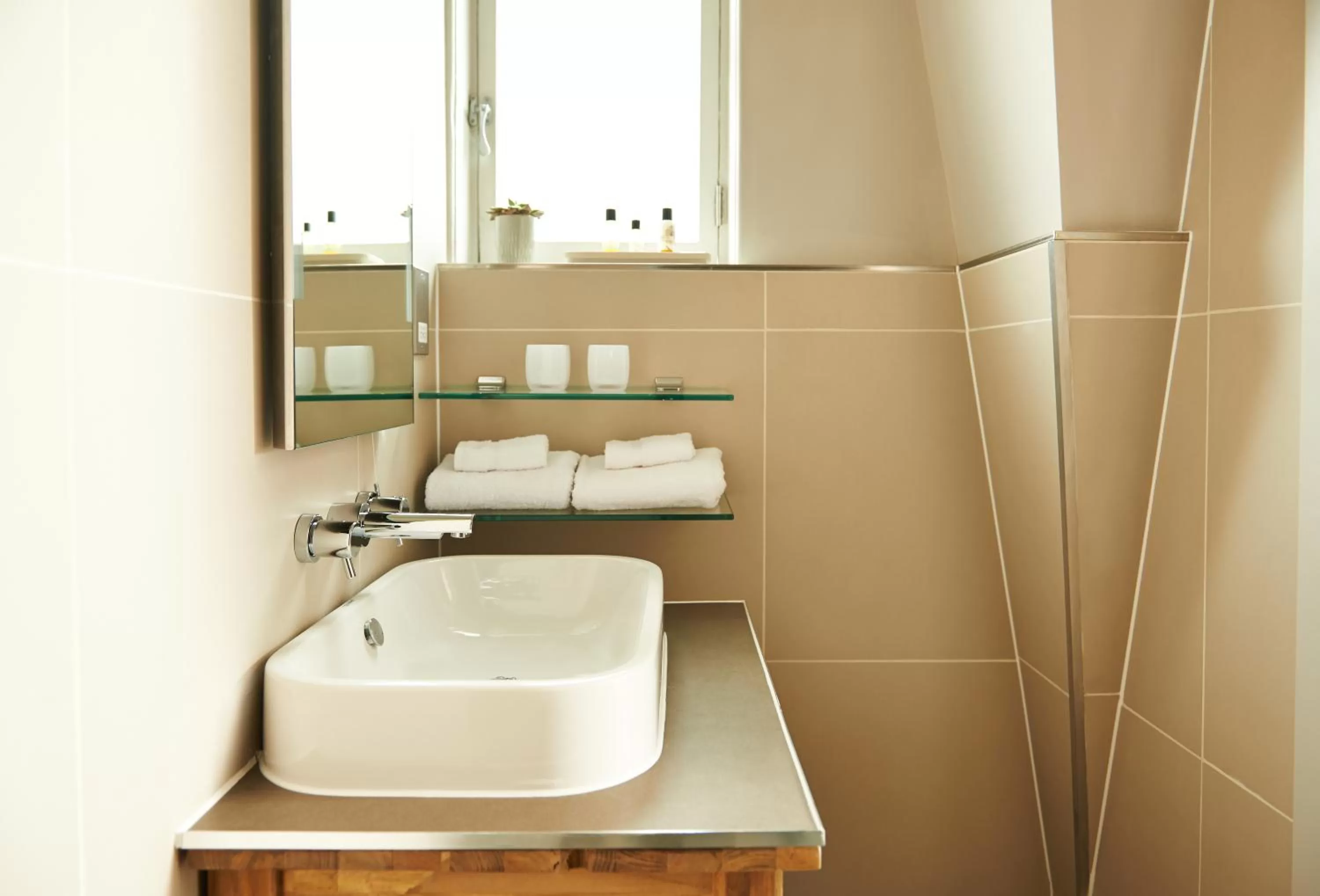 Bathroom in The Bull and The Hide