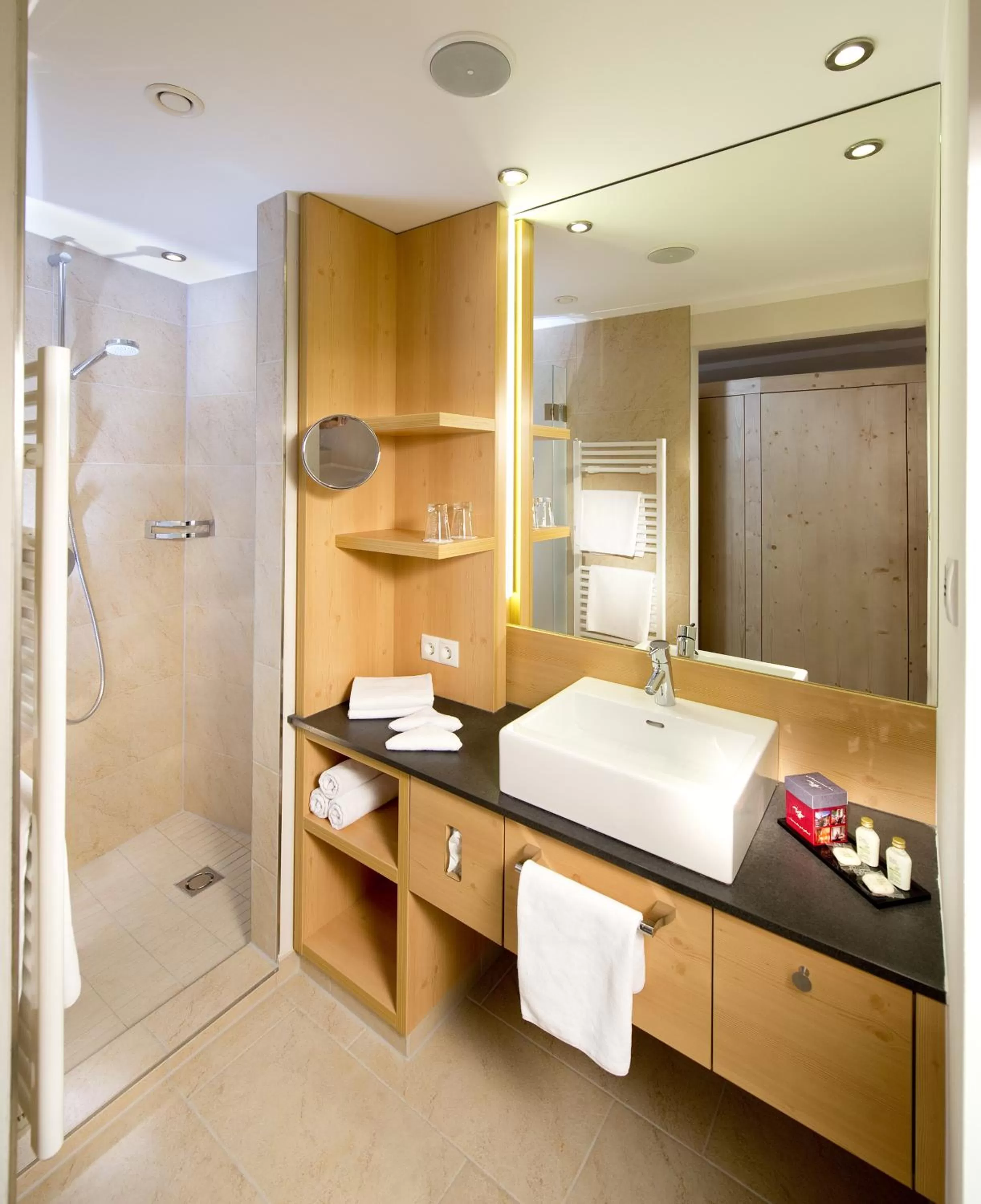 Shower in Hotel Tirolerhof 4 Sterne Superior