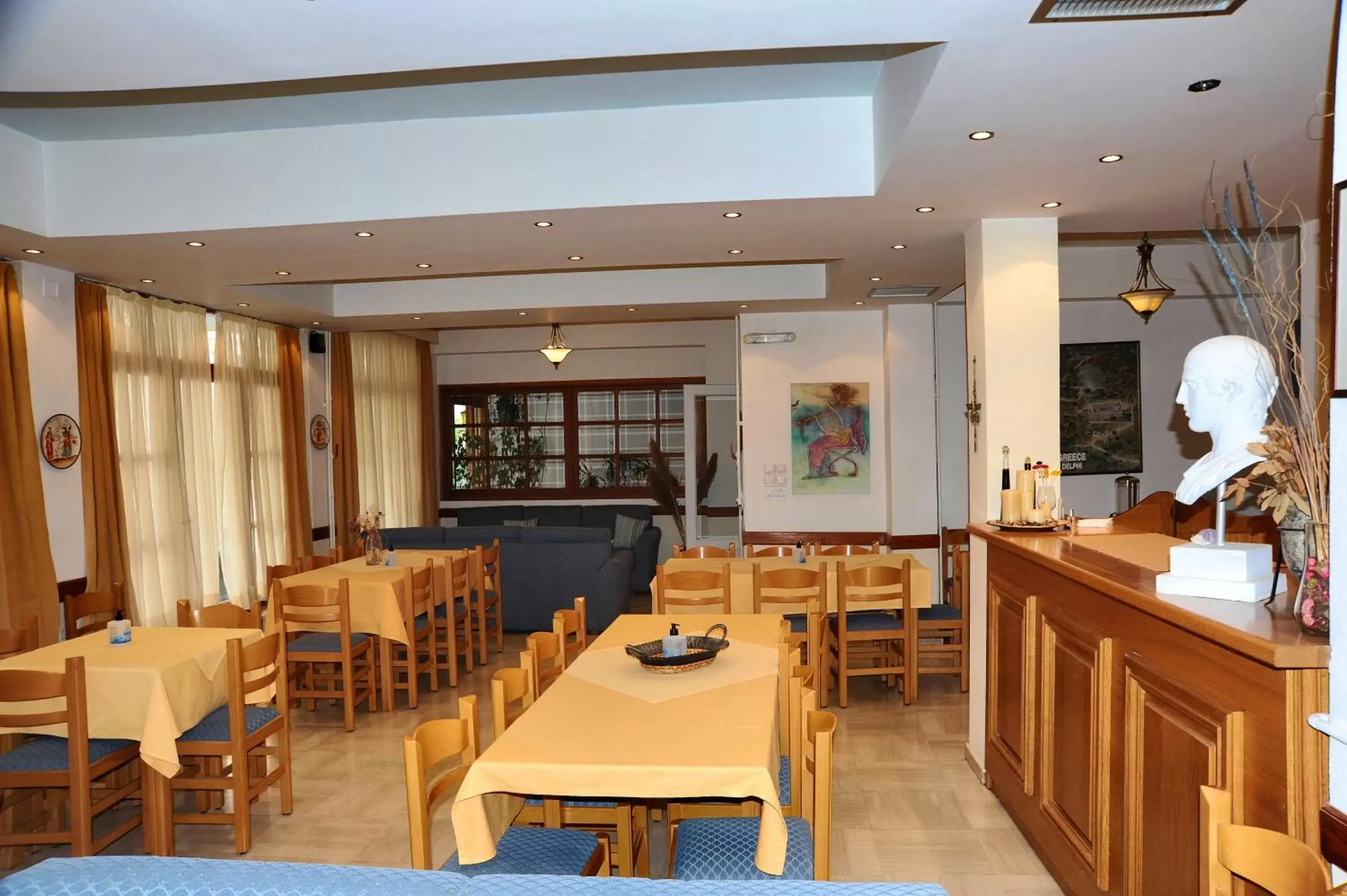 Lounge or bar, Restaurant/Places to Eat in Castri Hotel
