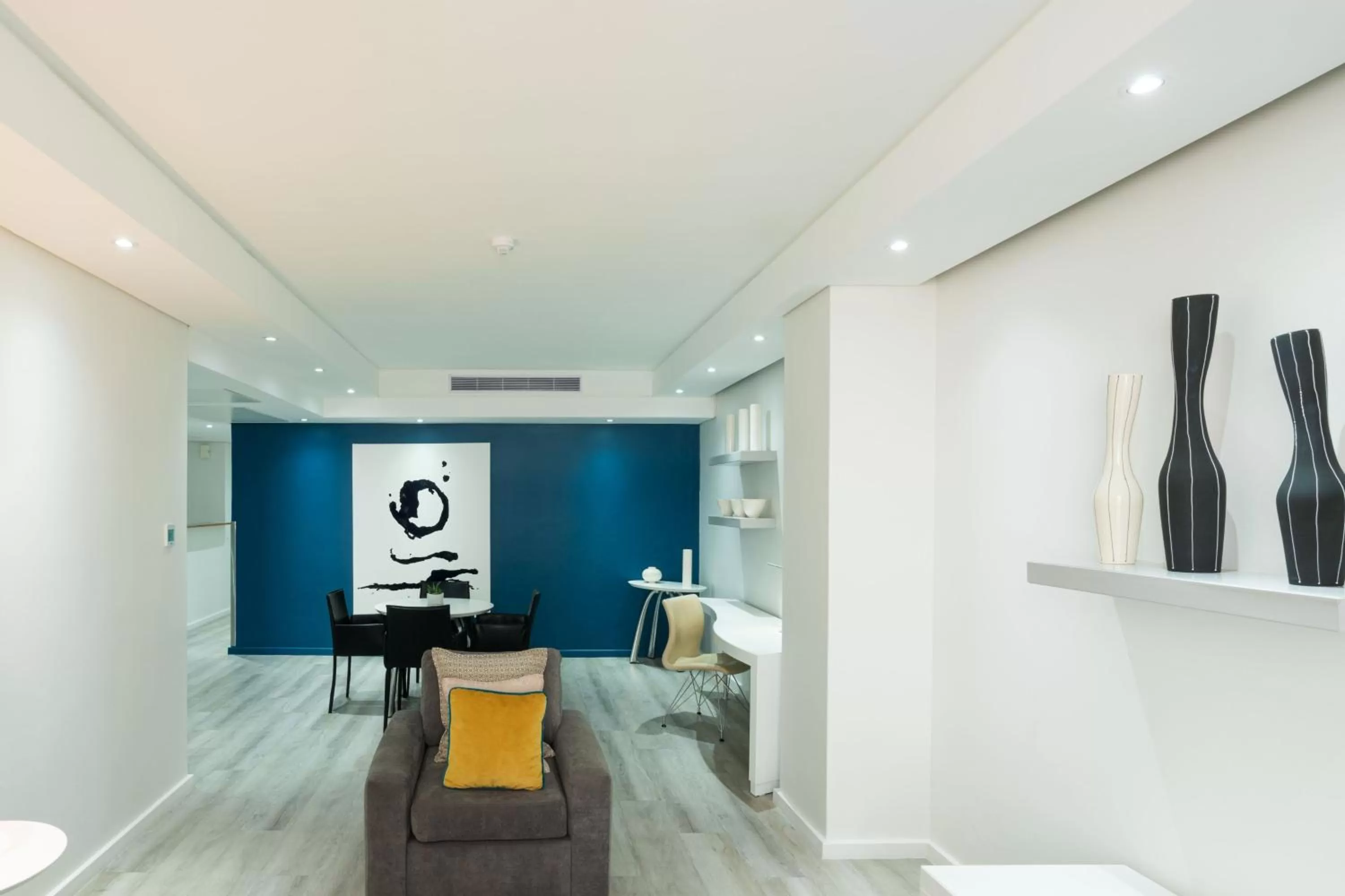 Living room in Protea Hotel by Marriott Cape Town North Wharf