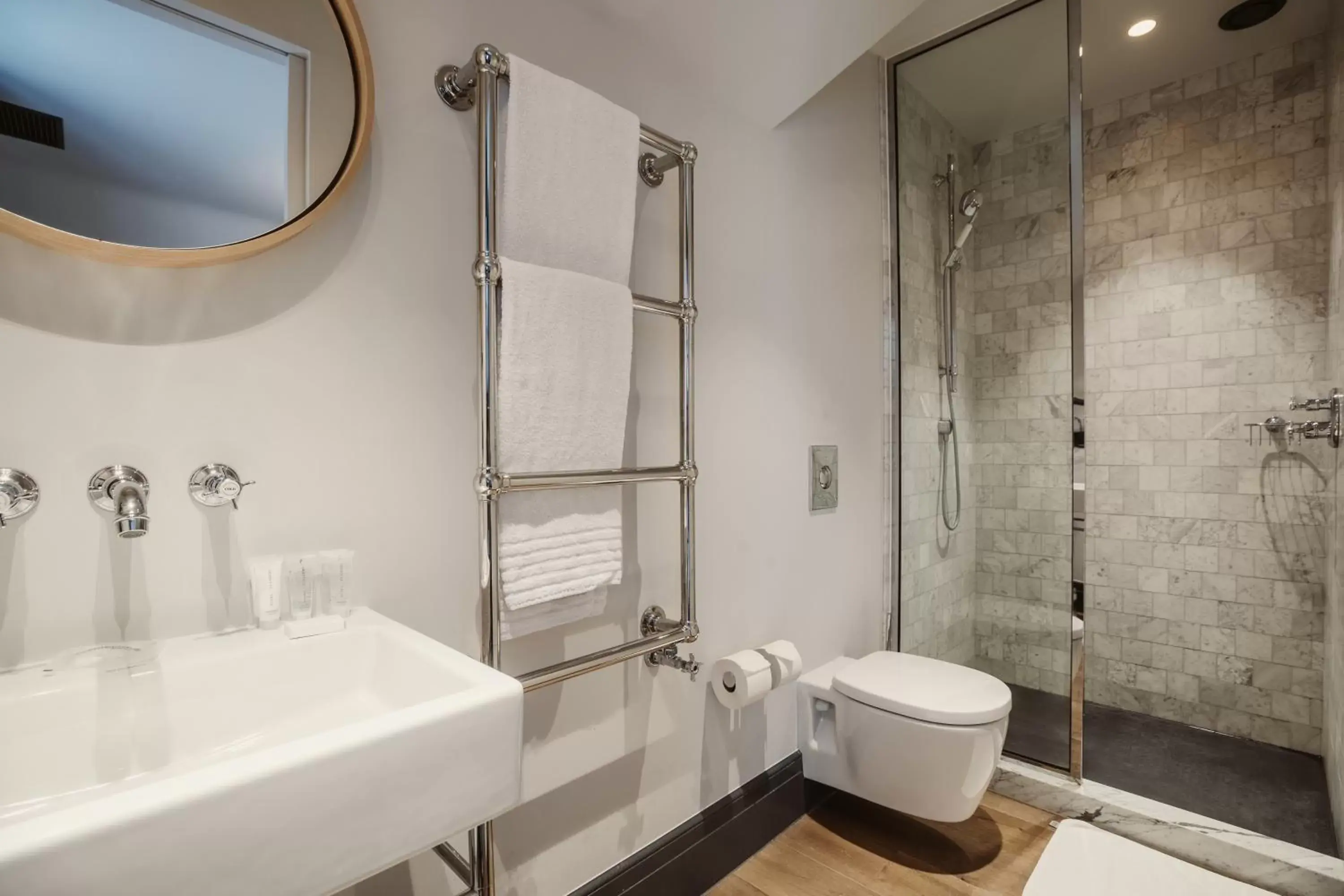 Double Room in Auberge du Pêcheur Double Room in Auberge du Pêcheur