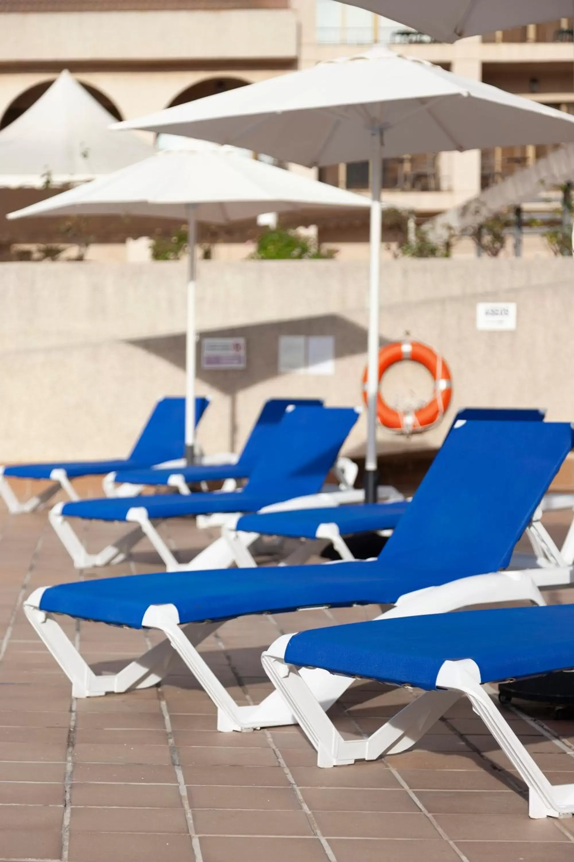 Swimming Pool in Hotel Macià Doñana