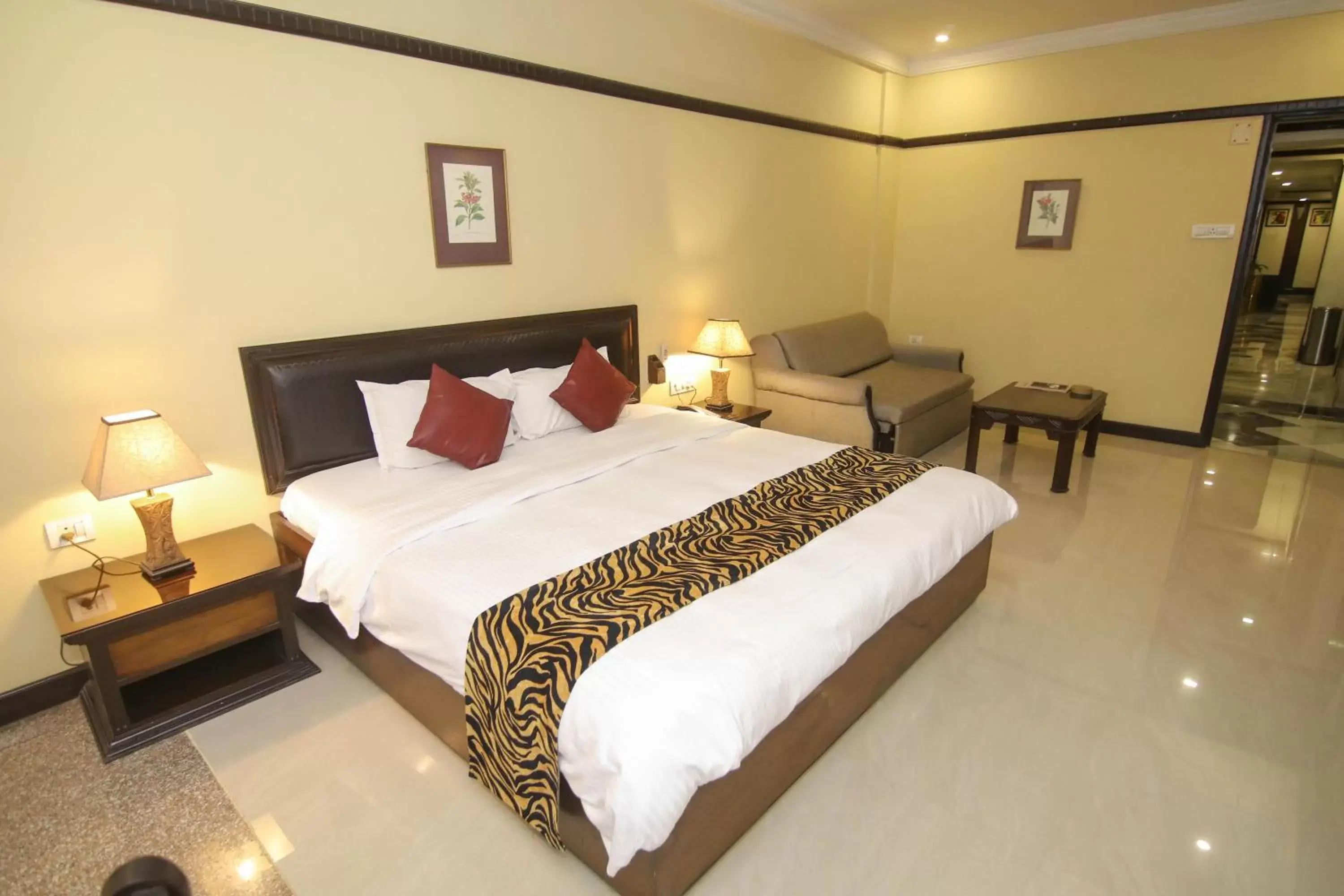 Photo of the whole room, Bed in Lytton Hotel Photo of the whole room, Bed in Lytton Hotel