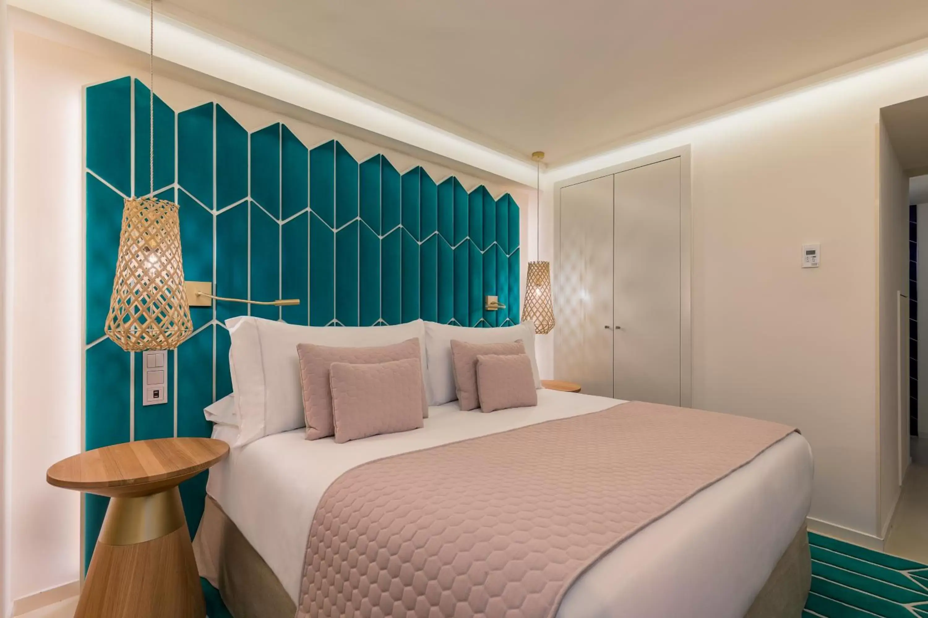 Bed in Room Mate Macarena, Madrid Gran Vía Bed in Room Mate Macarena, Madrid Gran Vía