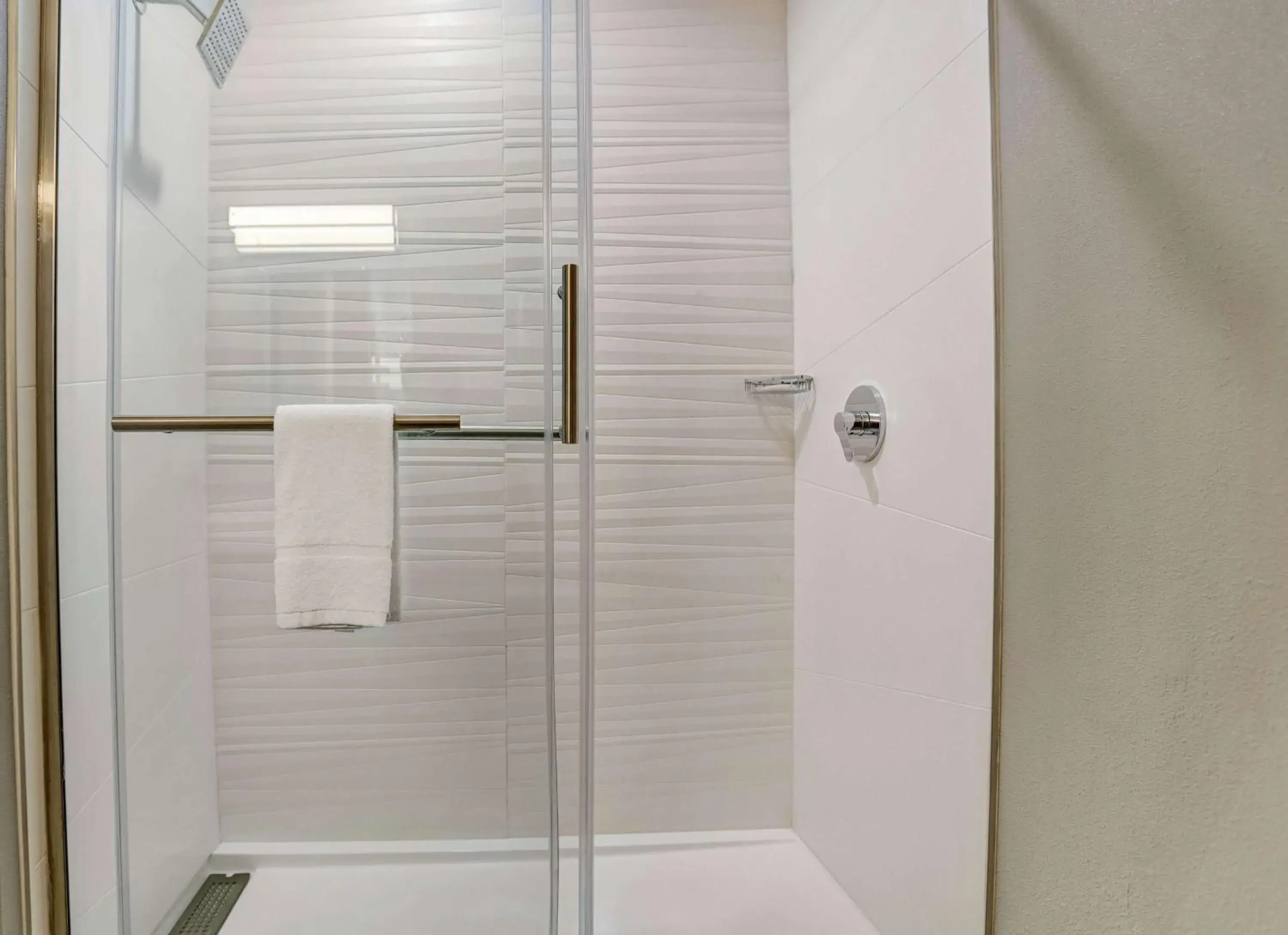 Photo of the whole room in Motel 6 San Diego, CA Airport Harbor Photo of the whole room in Motel 6 San Diego, CA Airport Harbor