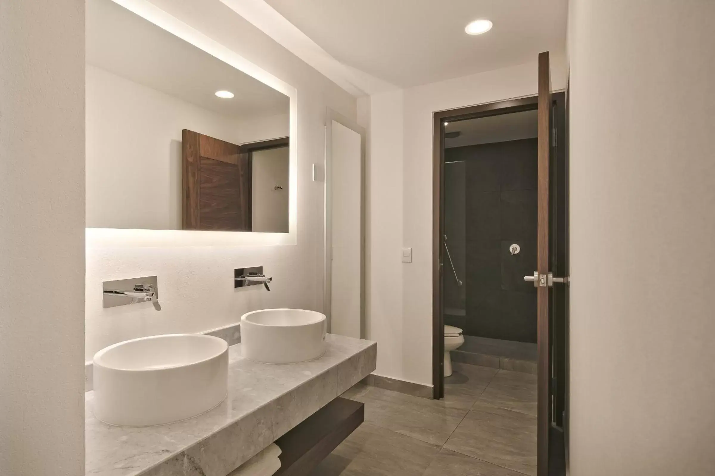 Photo of the whole room in Gamma Orizaba Grand Hotel de France Photo of the whole room in Gamma Orizaba Grand Hotel de France