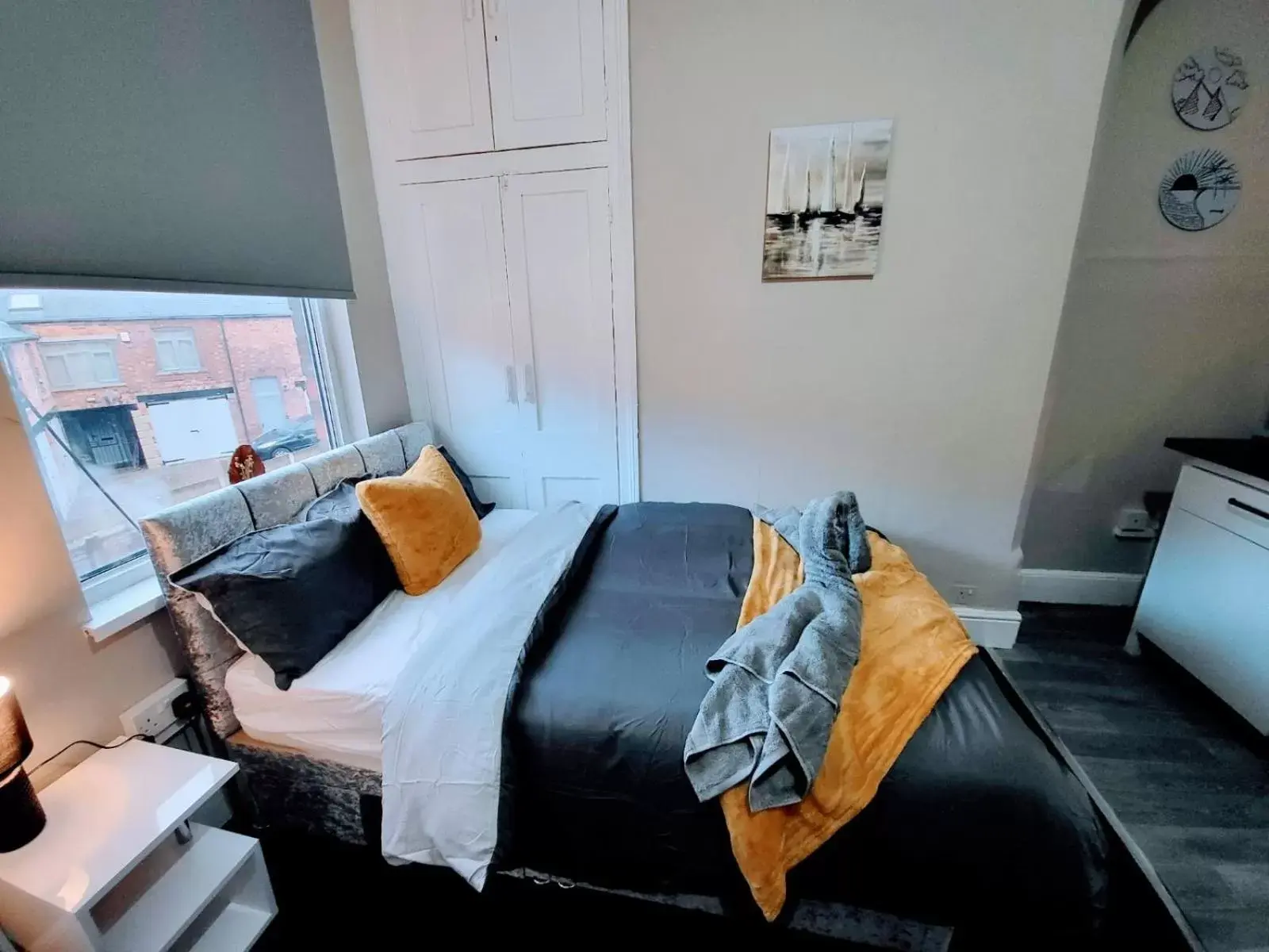 Bed in Easy Living Nottingham - Burns Street