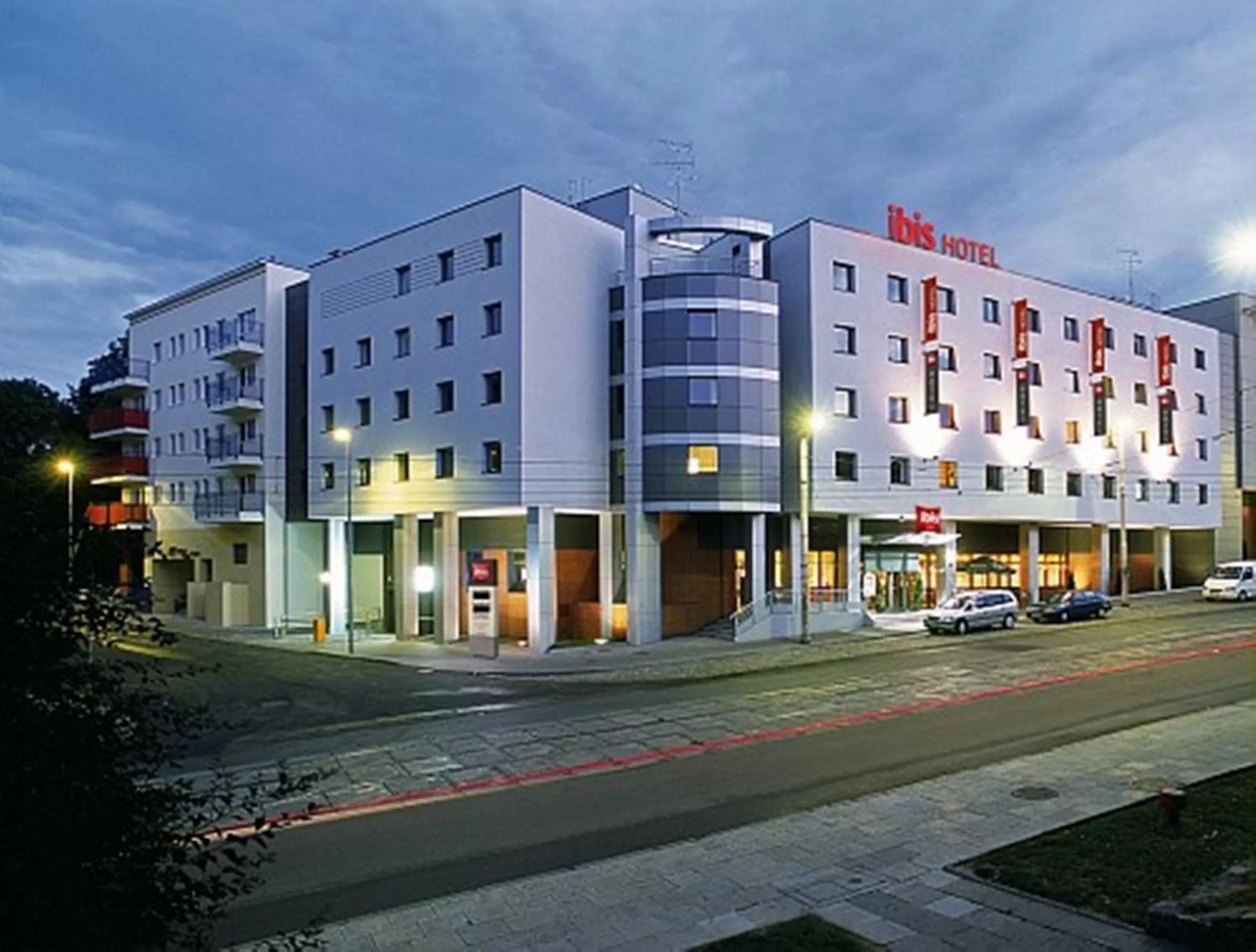 Facade/entrance in Ibis Szczecin Centrum