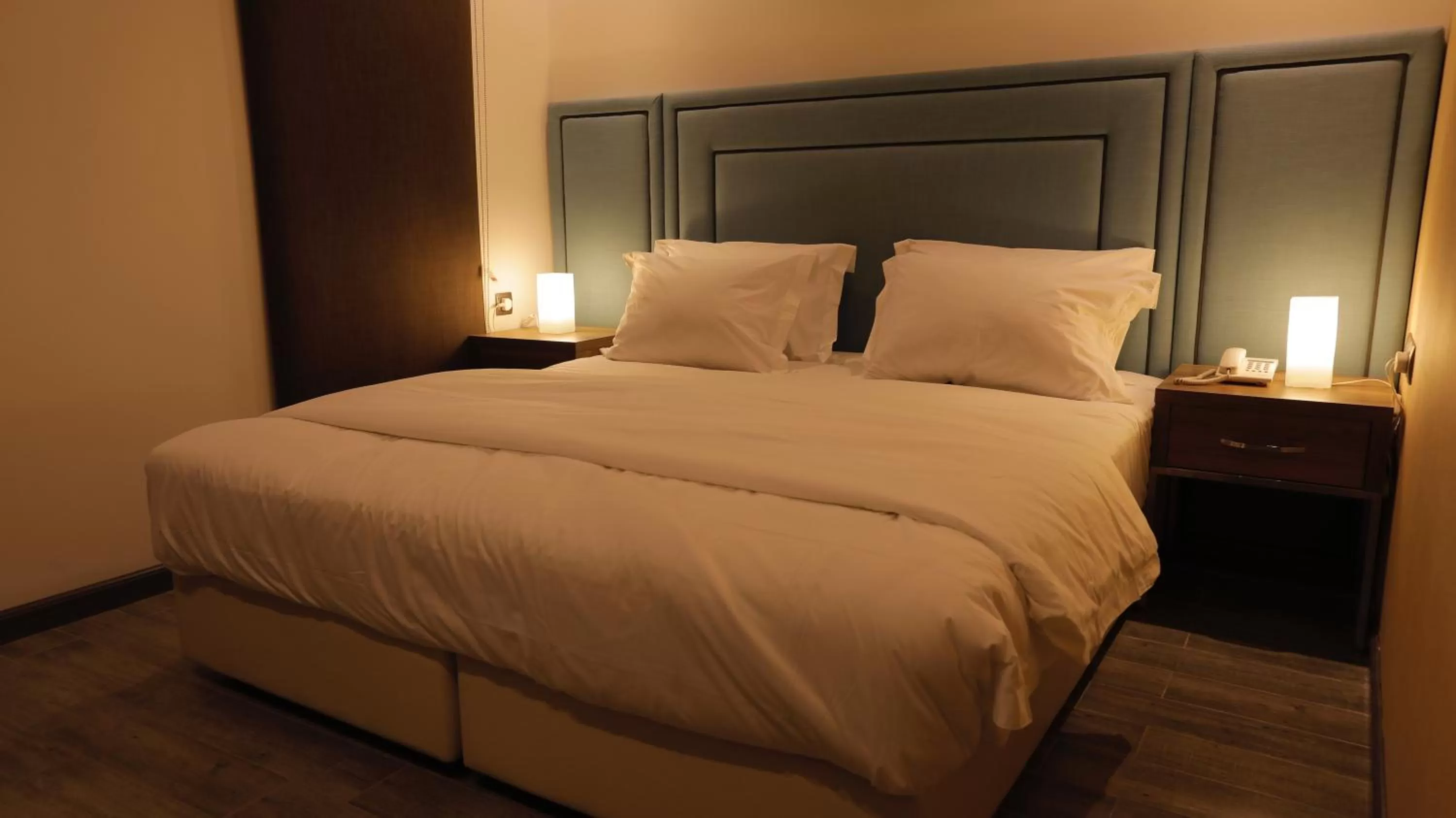 Bedroom, Bed in Stay Inn Suites