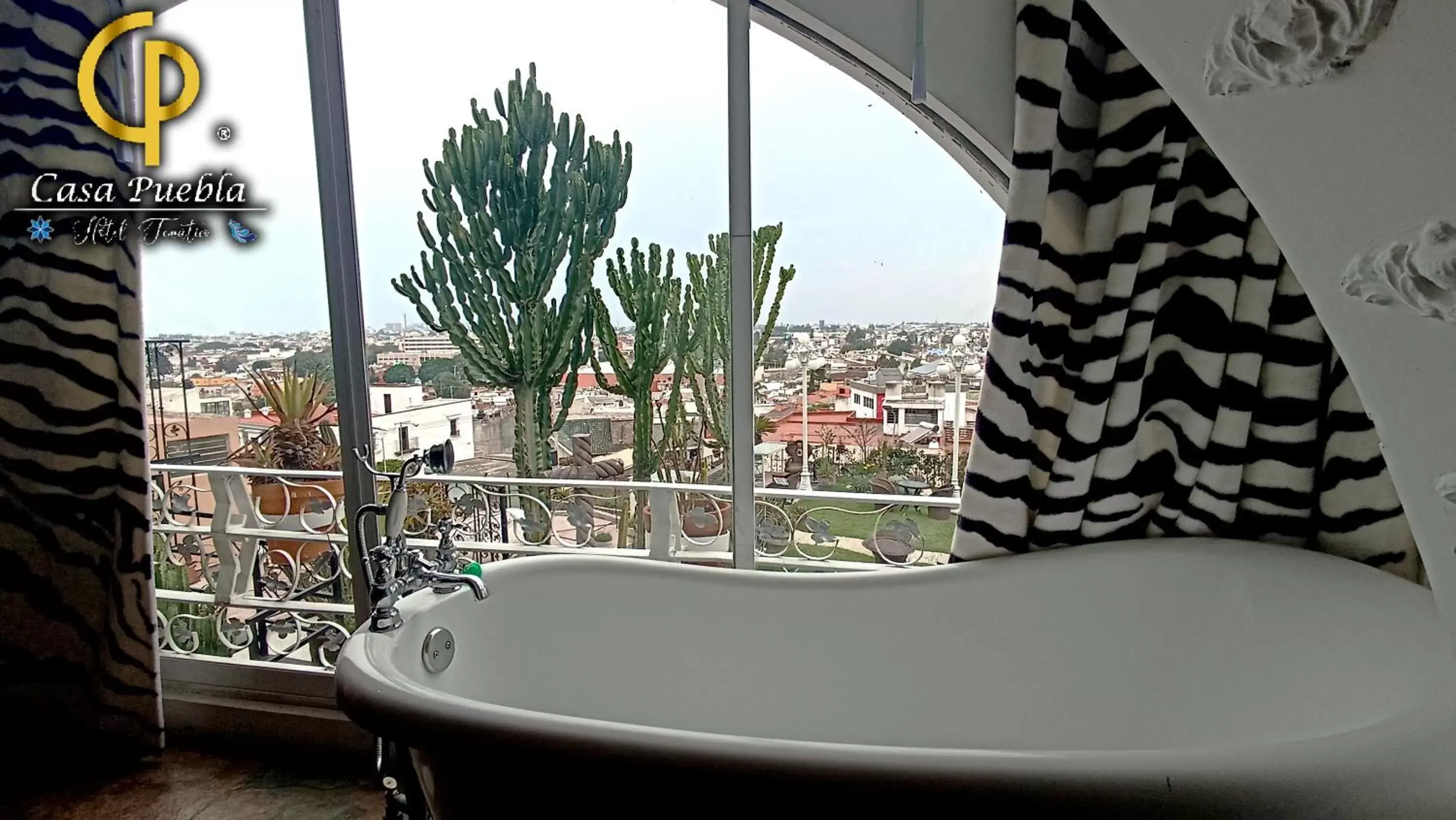 Bathroom in Hotel Temático Casa Puebla