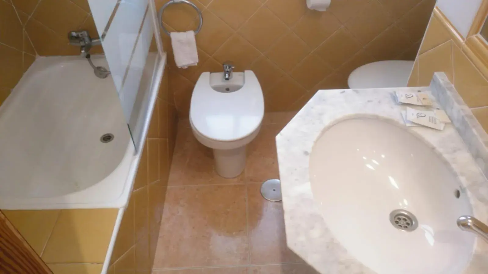 Bathroom in Hotel Paloma