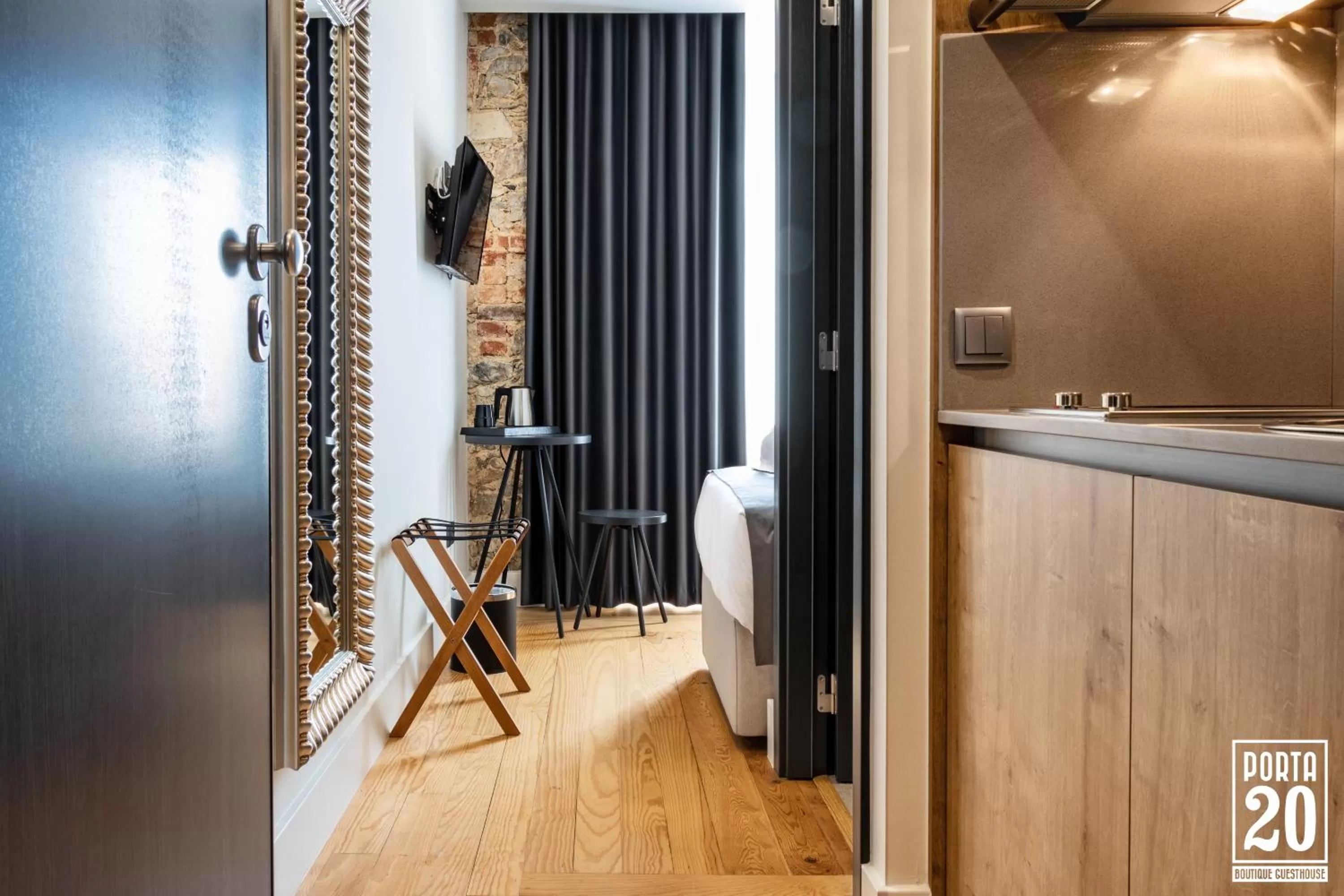 Coffee/tea facilities in Porta 20 Boutique Guesthouse