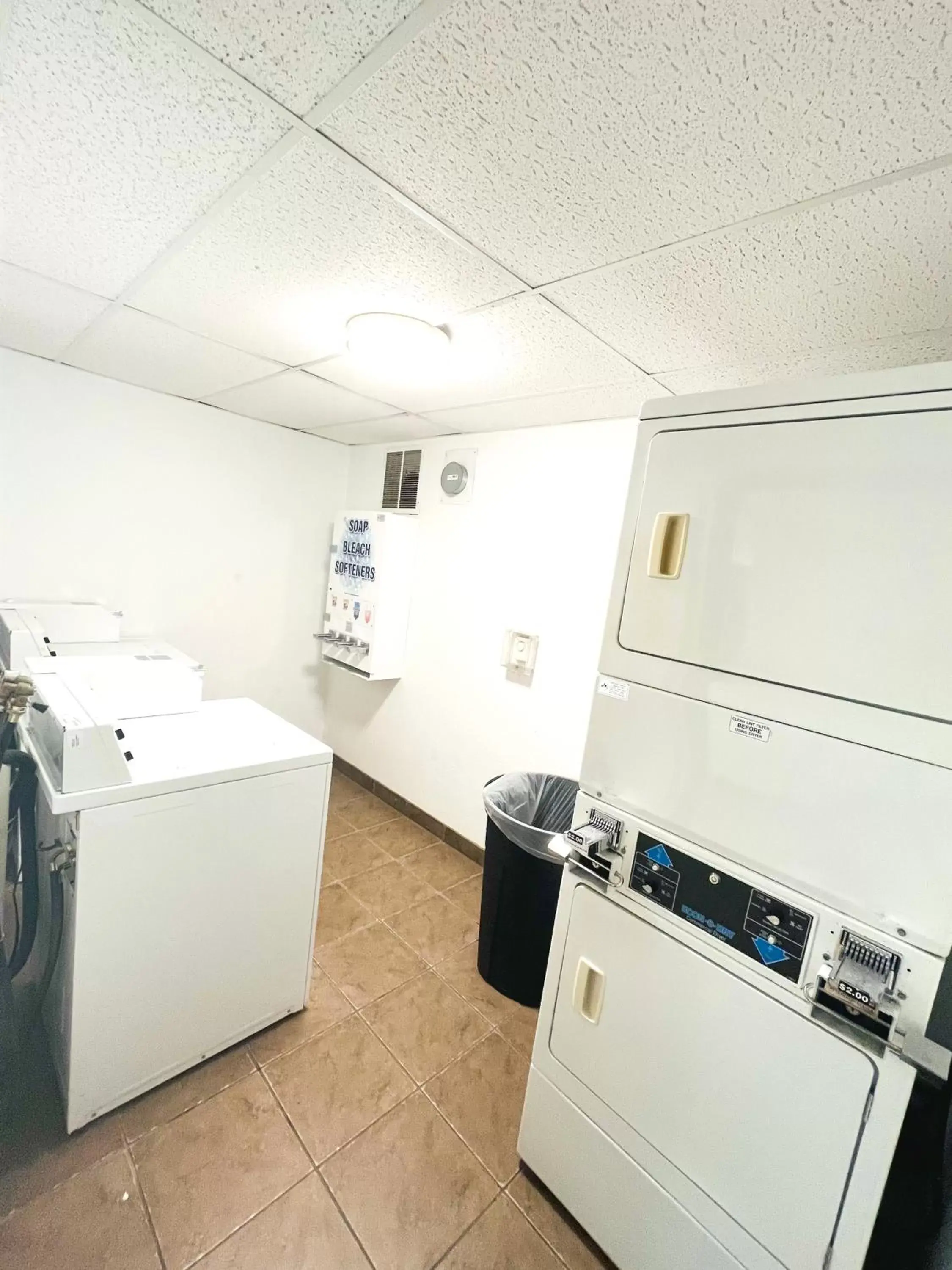 laundry, Kitchen/Kitchenette in Coratel Inn & Suites by Jasper Waite Park