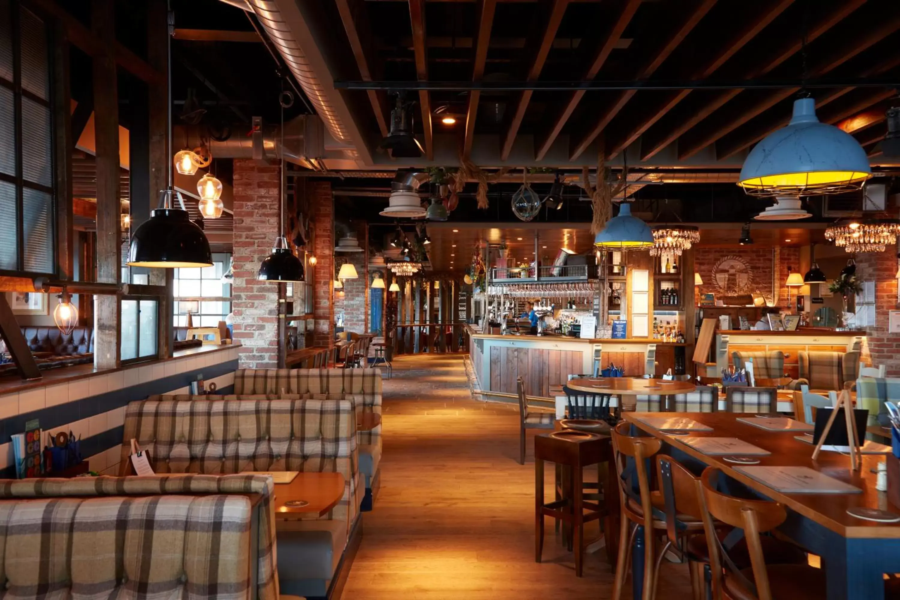 Restaurant/places to eat, Lounge/Bar in The Commissioners Quay Inn - The Inn Collection Group