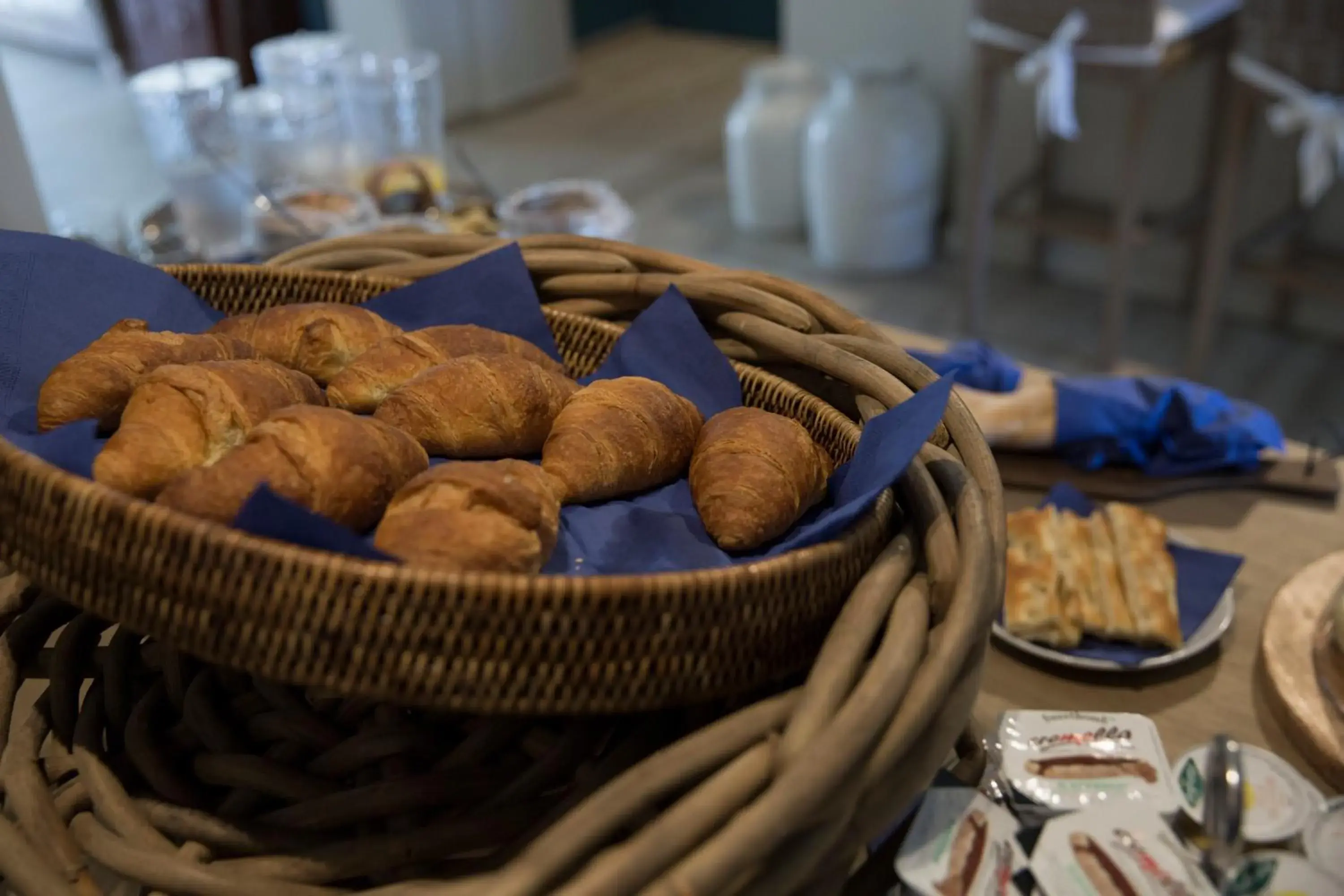 Breakfast in Blu Hotel