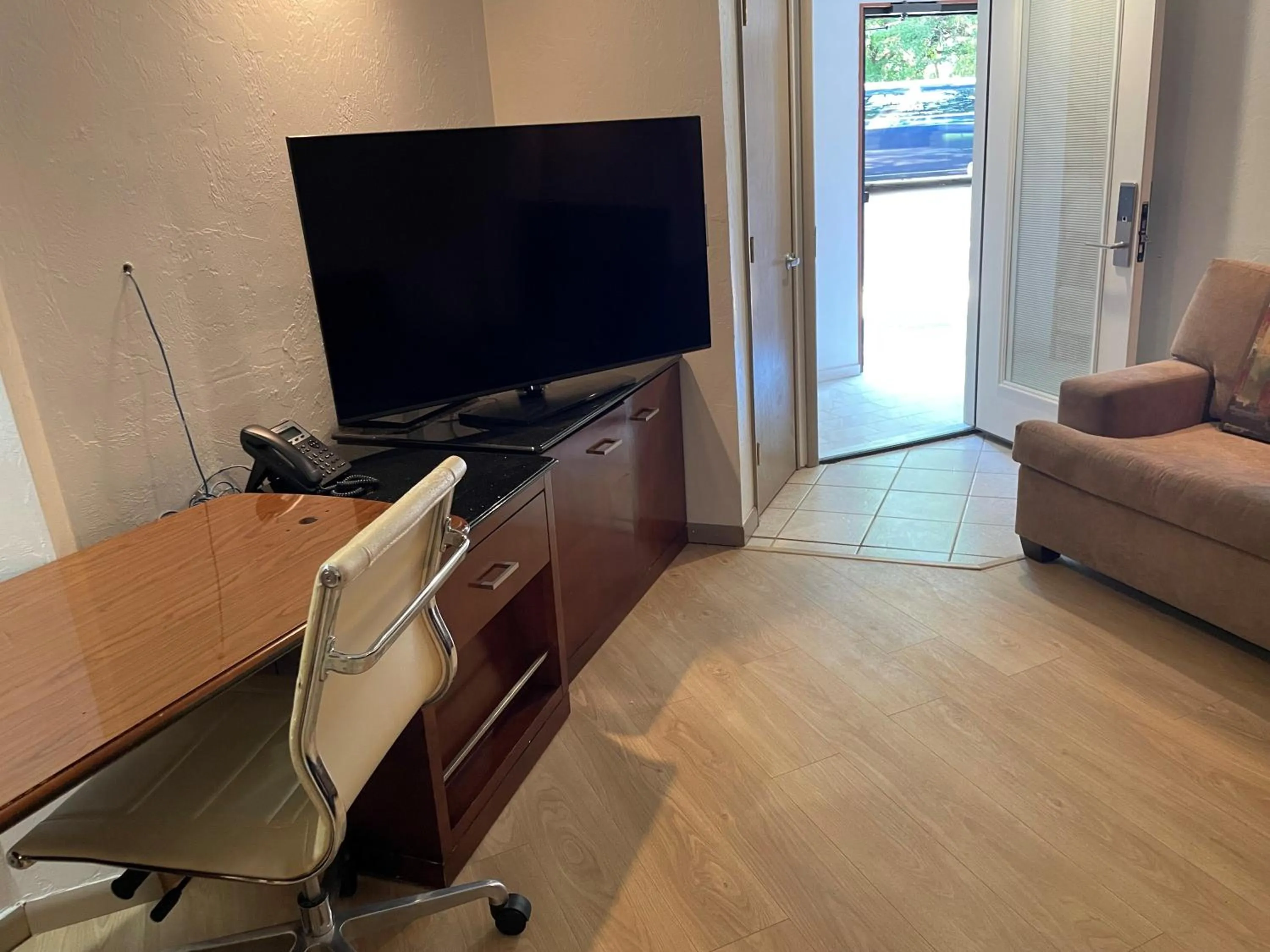 TV/Entertainment Center in Wangshi China Palace