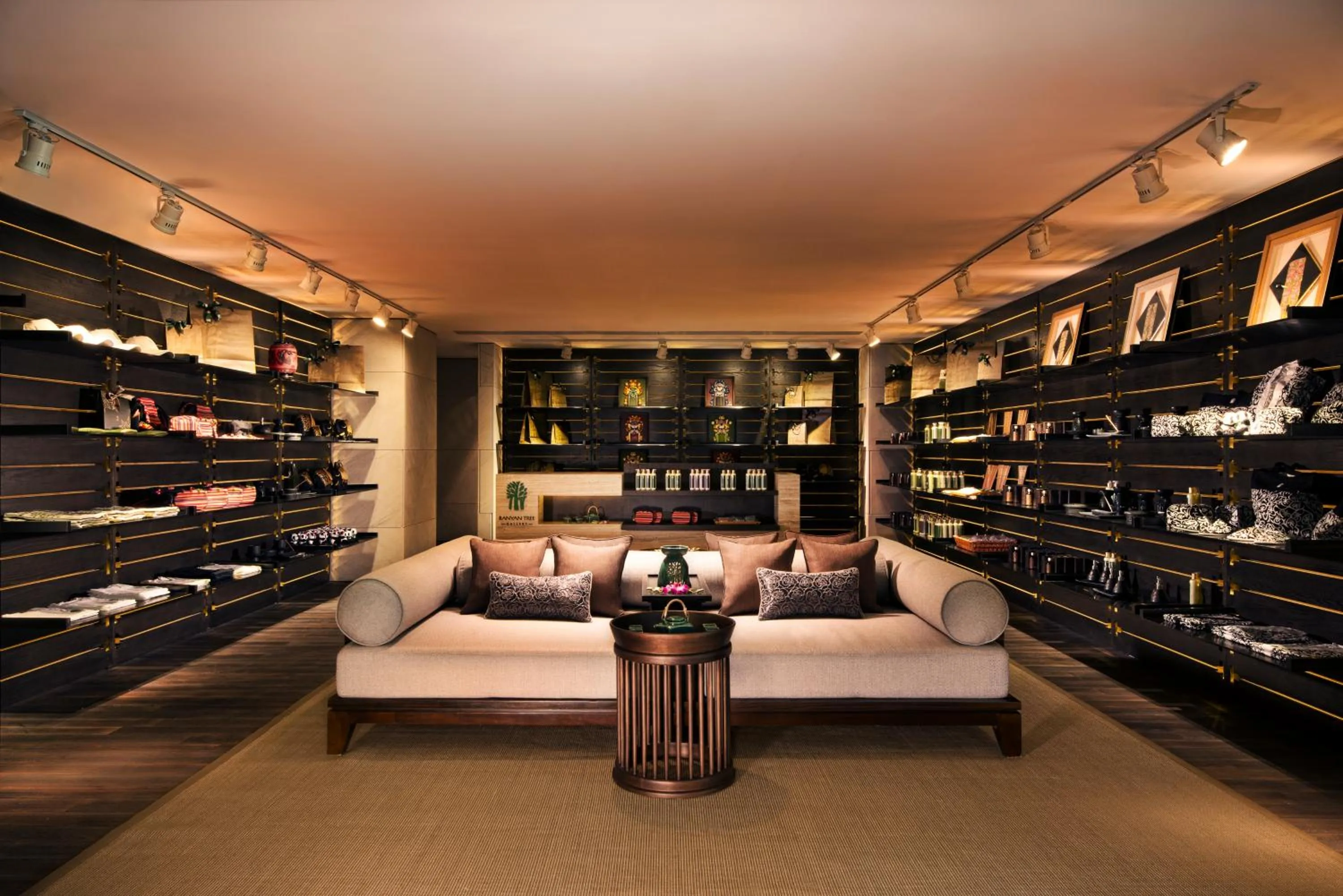 Decorative detail in Banyantree Shanghai On the Bund - Tales rooftop bar boasts a jaw-dropping panoramic vista