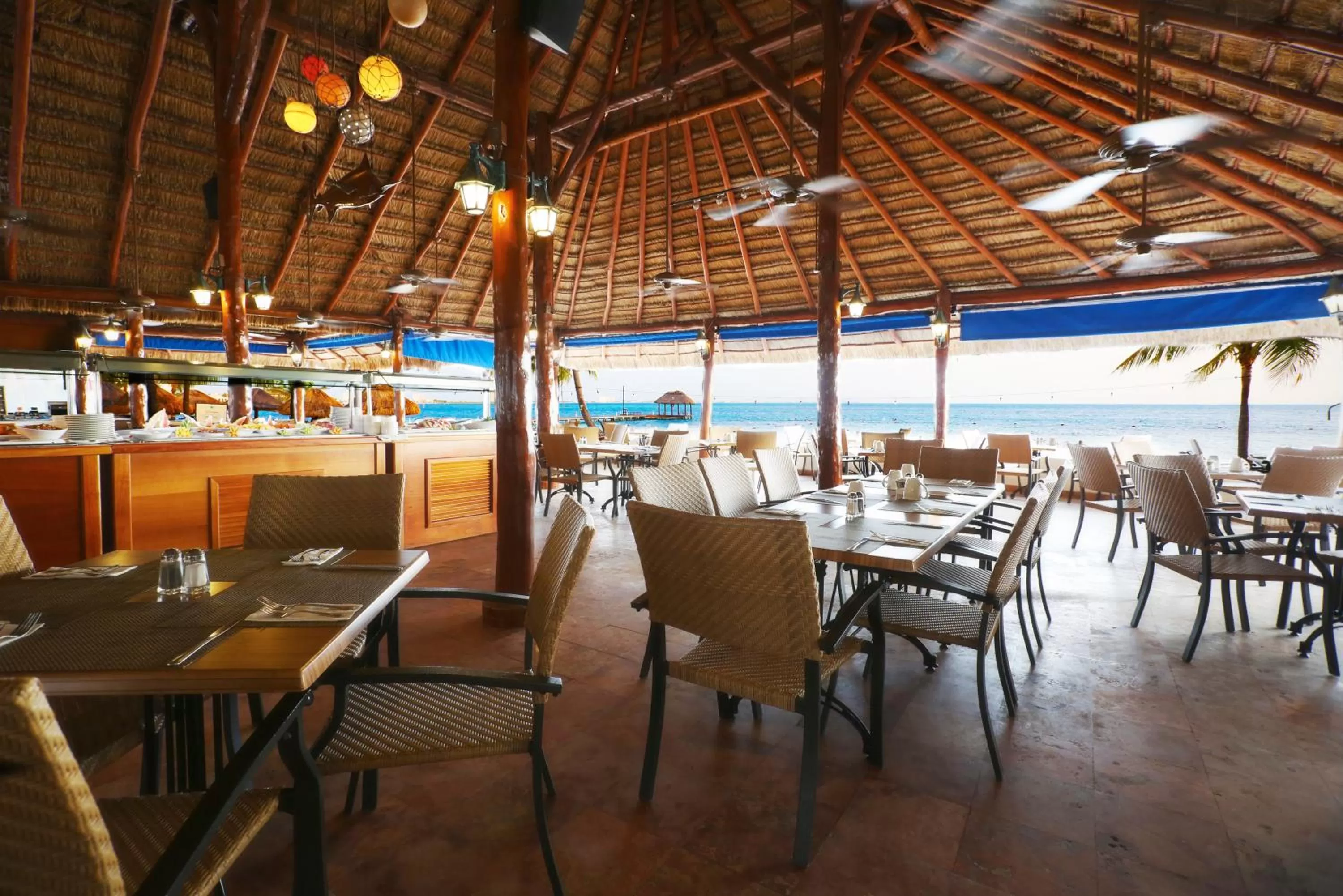Restaurant/places to eat in The Royal Cancun All Suites Resort