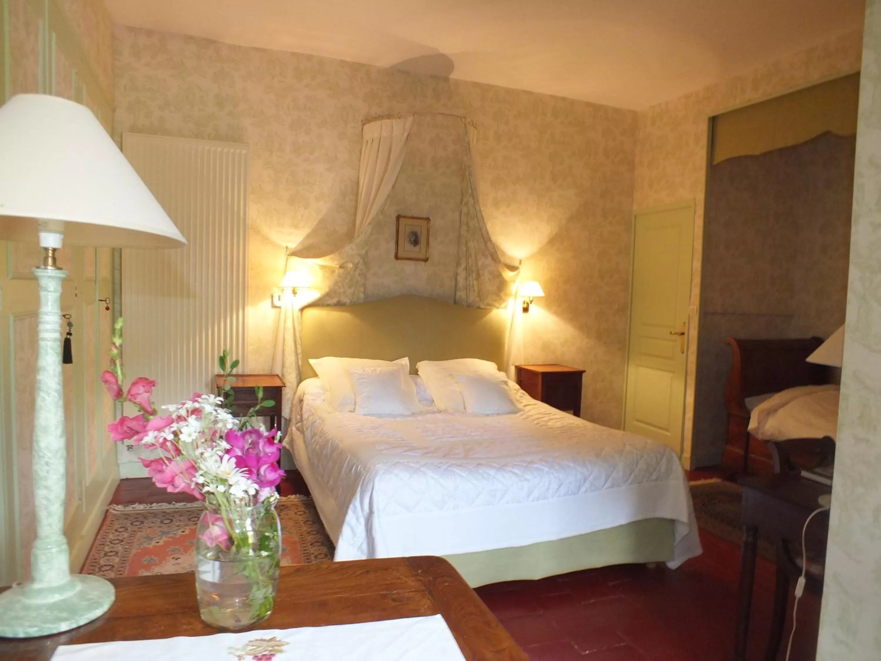 Photo of the whole room in Château de Nazé Vivy-Saumur