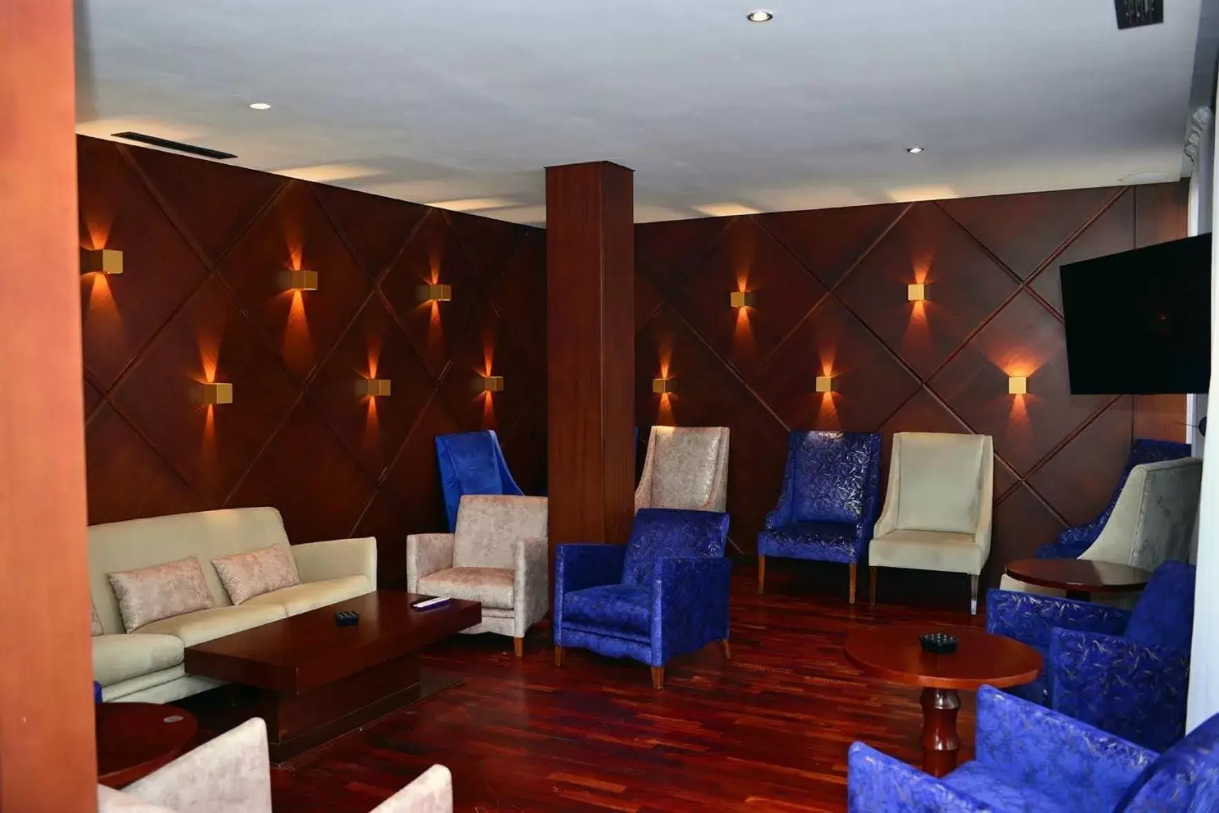 Living room, Seating Area in Rihab Hotel