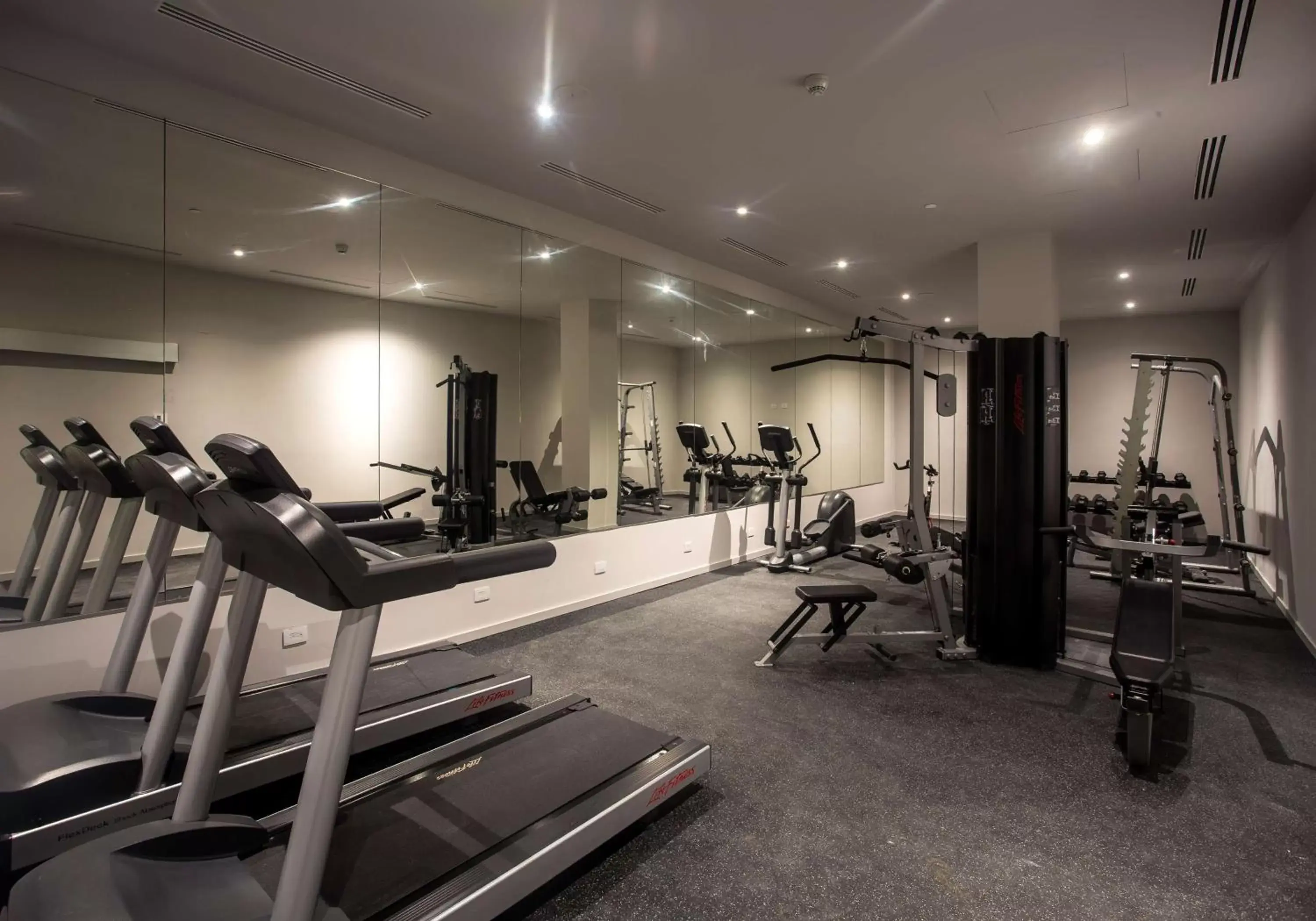Fitness centre/facilities in Hampton by Hilton David, Panamá Fitness centre/facilities in Hampton by Hilton David, Panamá