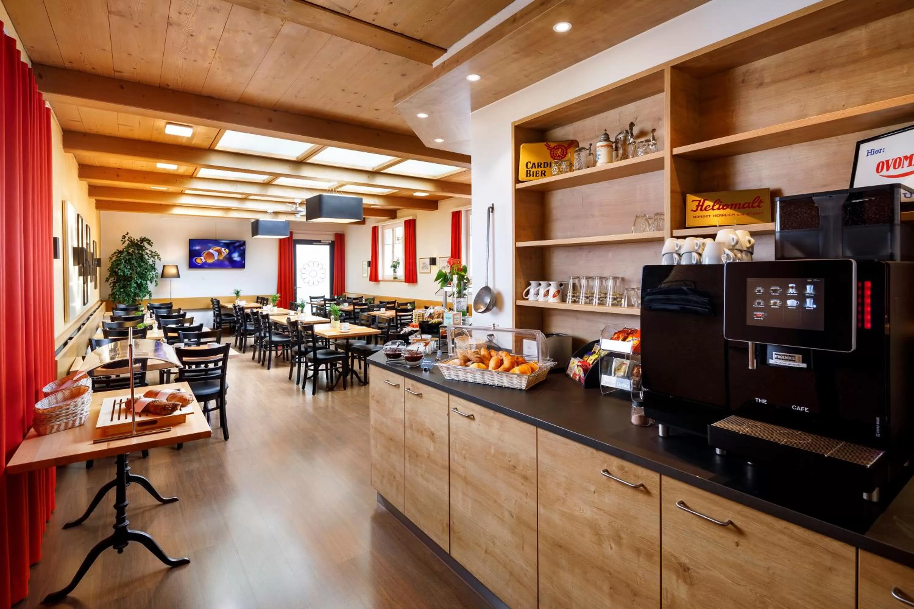 Continental breakfast in Hotel Jardin Bern