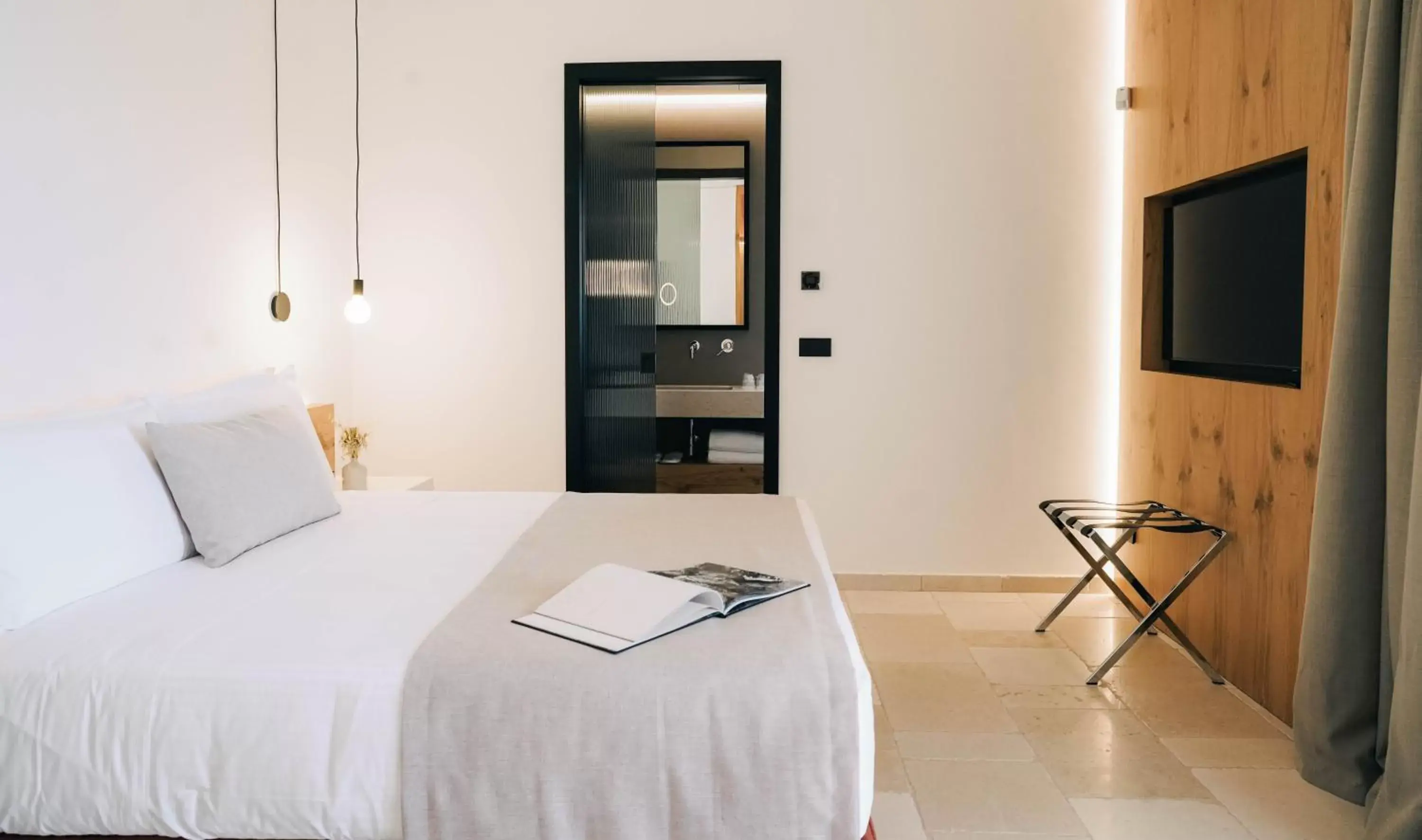 Bedroom, Bed in Essenza Relais Contemporaneo