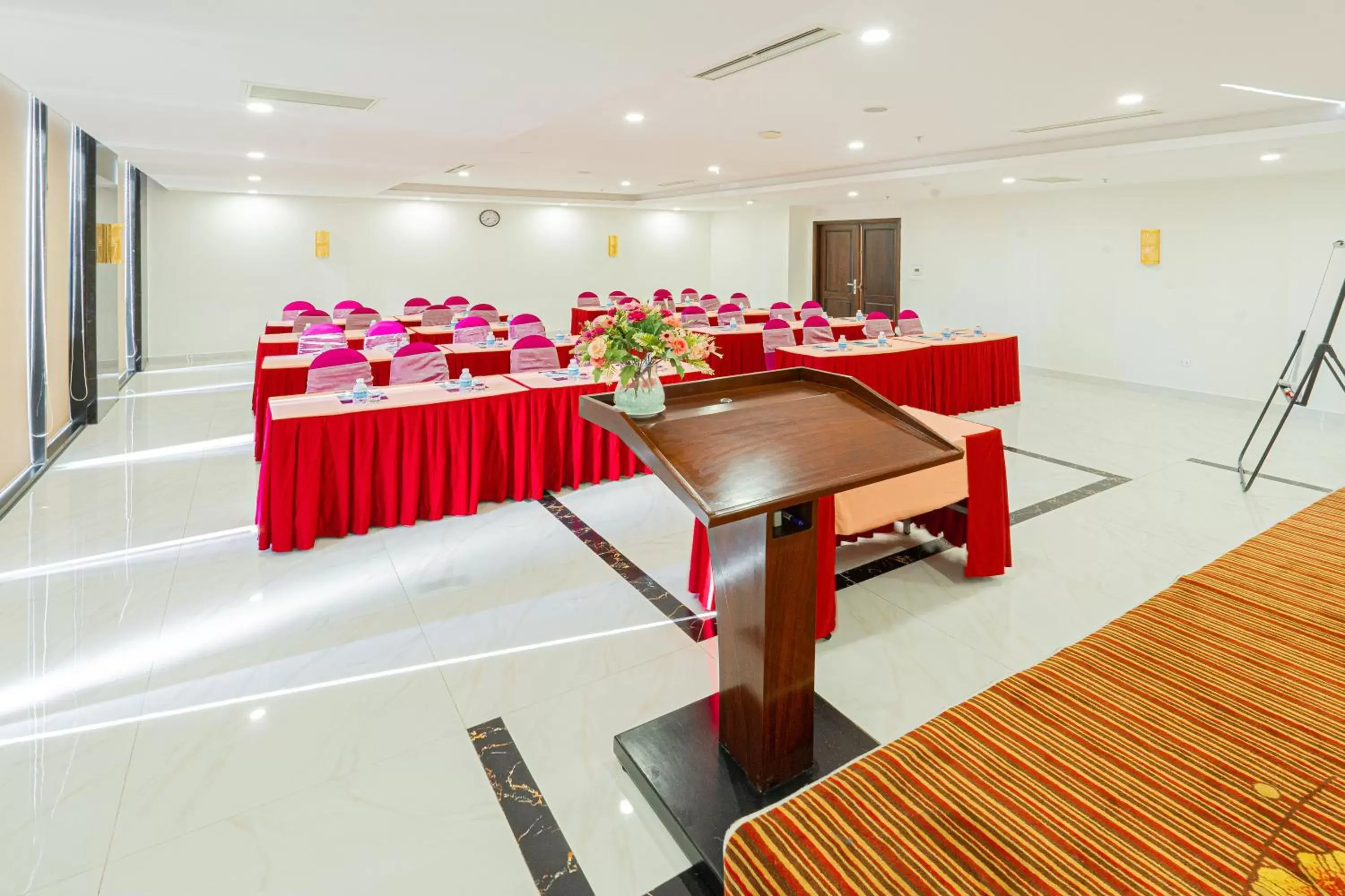 Meeting/conference room in Bonjour Nha Trang Hotel