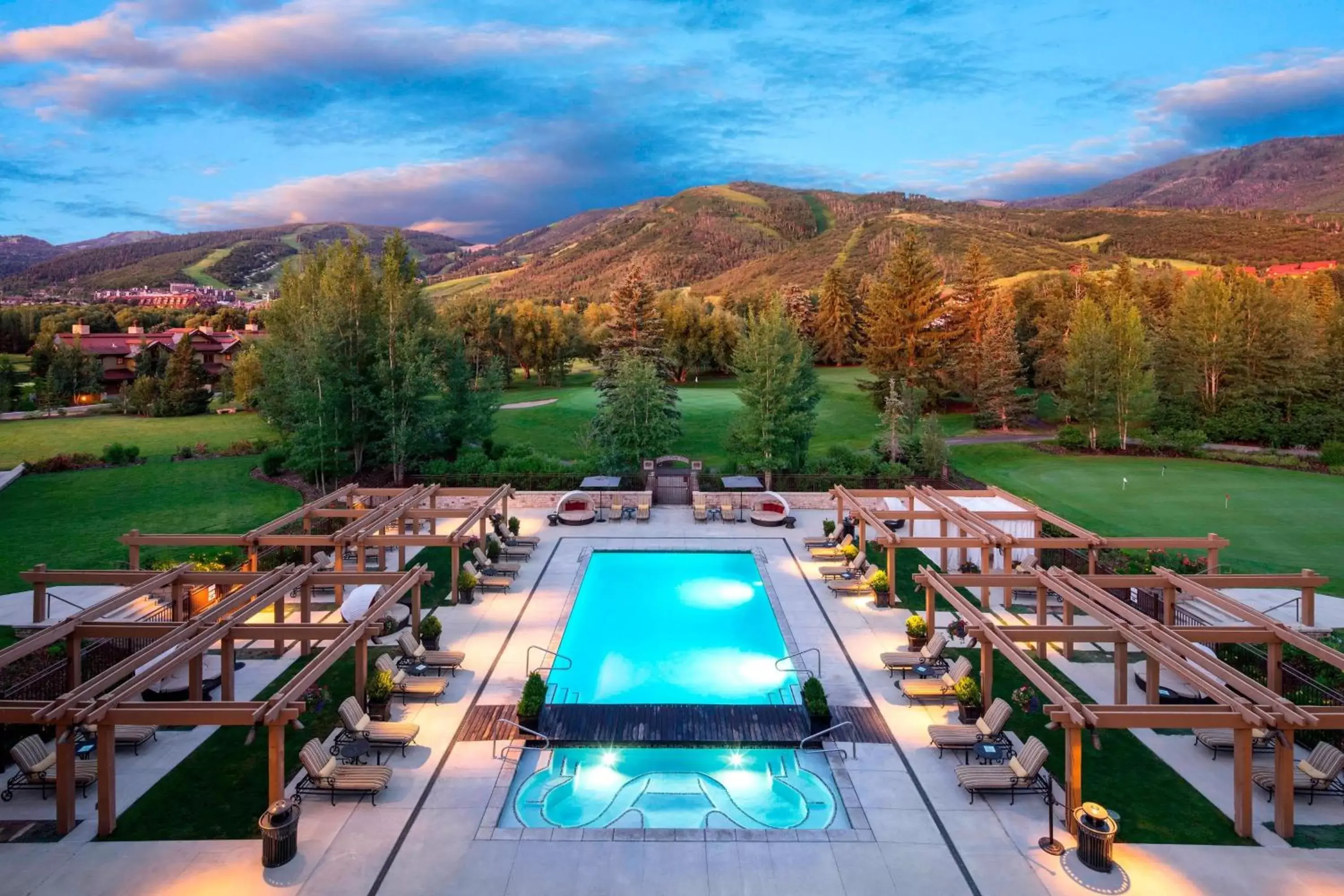 Swimming pool, Pool View in Hotel Park City, Autograph Collection