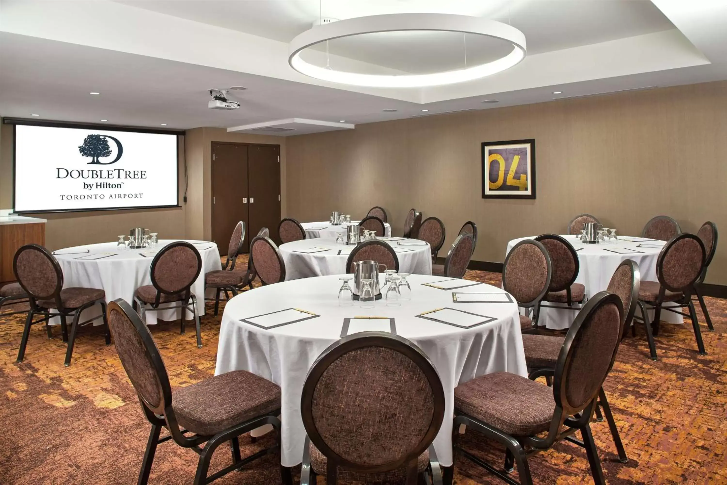 Meeting/conference room in Doubletree by Hilton Toronto Airport, ON