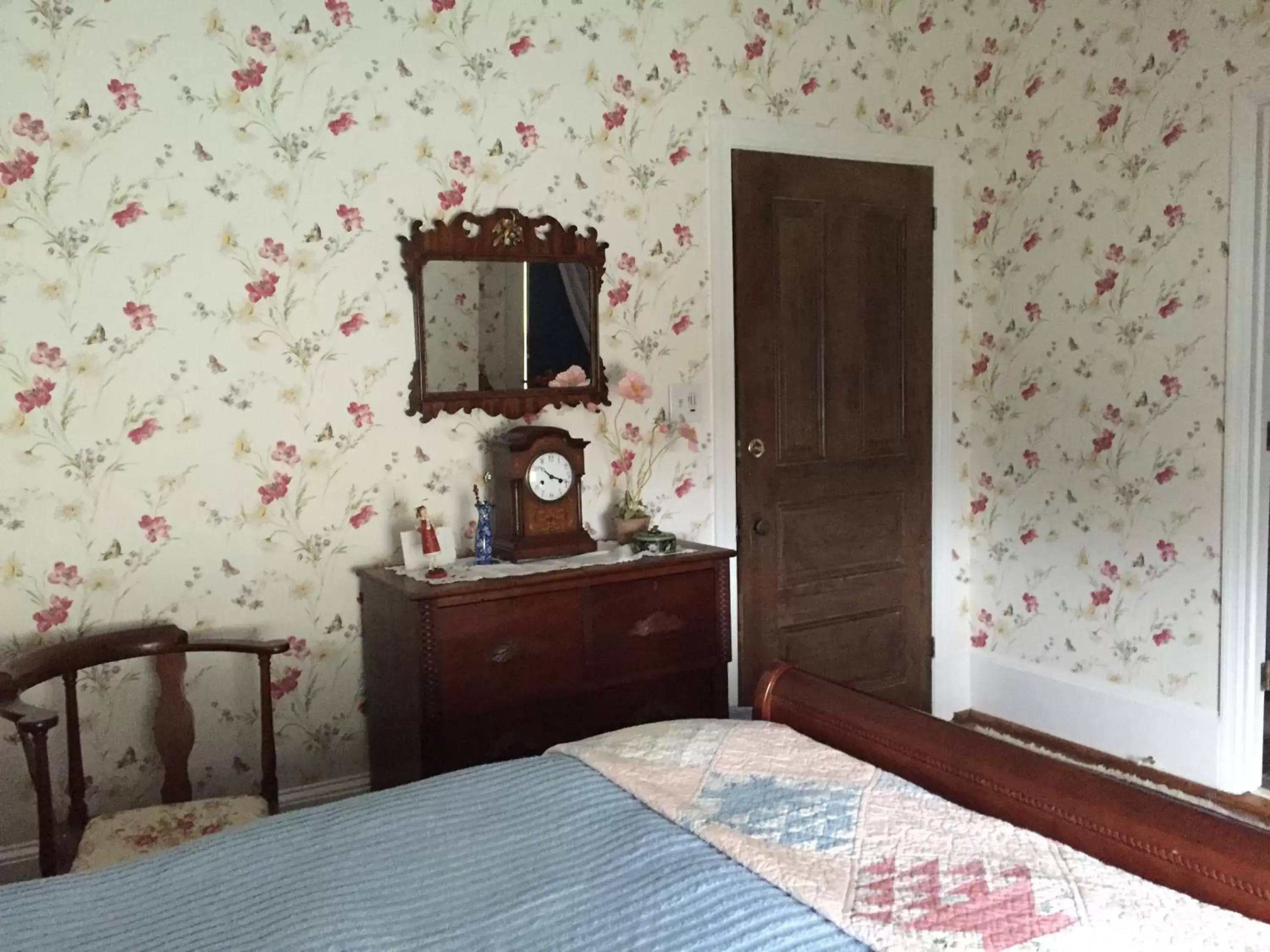 Bedroom, Bed in Hanna House Bed & Breakfast