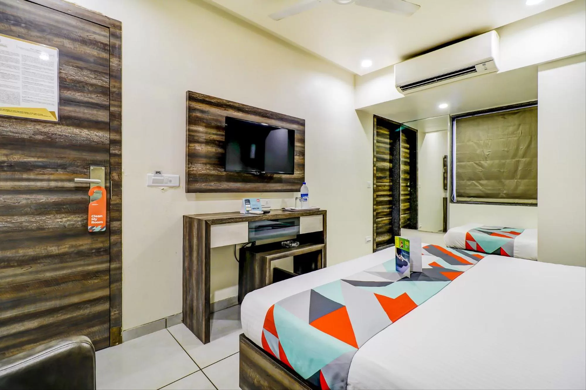 Bedroom, TV/Entertainment Center in FabHotel Palliate Ellisbridge