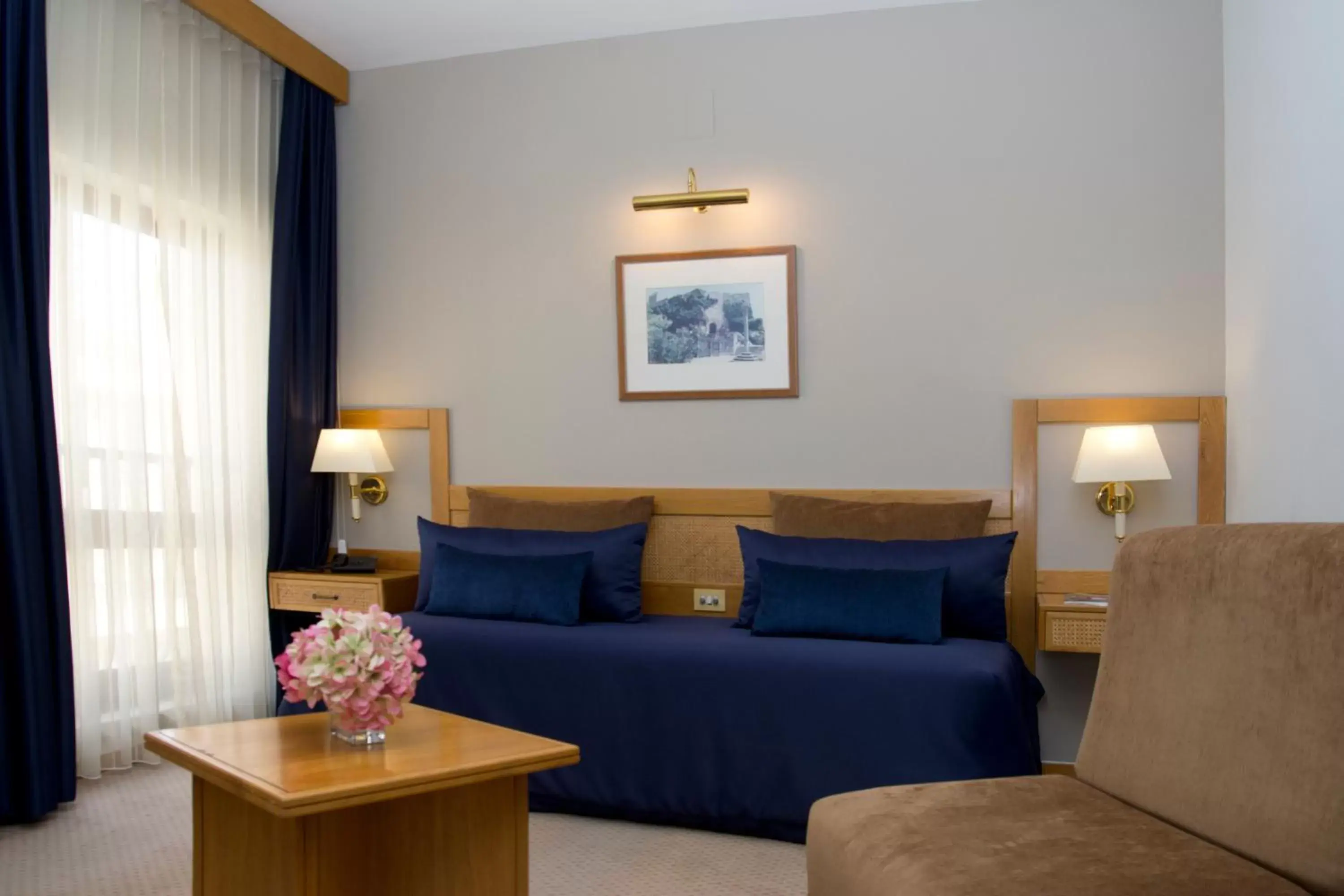 Bed in Hotel Rainha D. Amélia, Arts & Leisure Bed in Hotel Rainha D. Amélia, Arts & Leisure